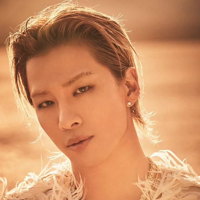 G-DRAGON SHINE A LIGHT:LIVE CD