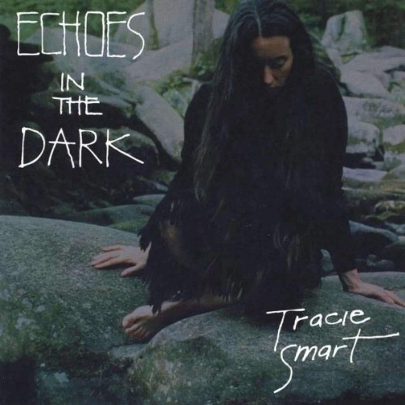 Tracie Smart ECHOS IN THE DARK CD