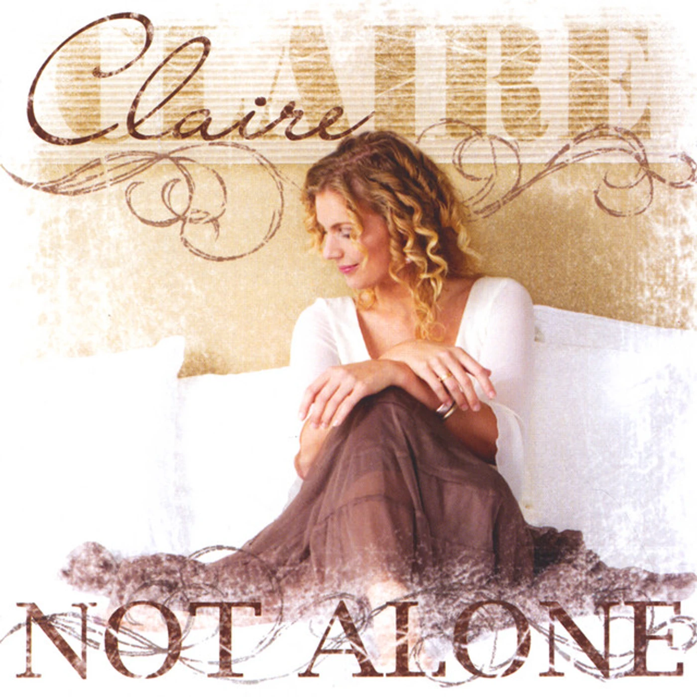 Claire NOT ALONE CD