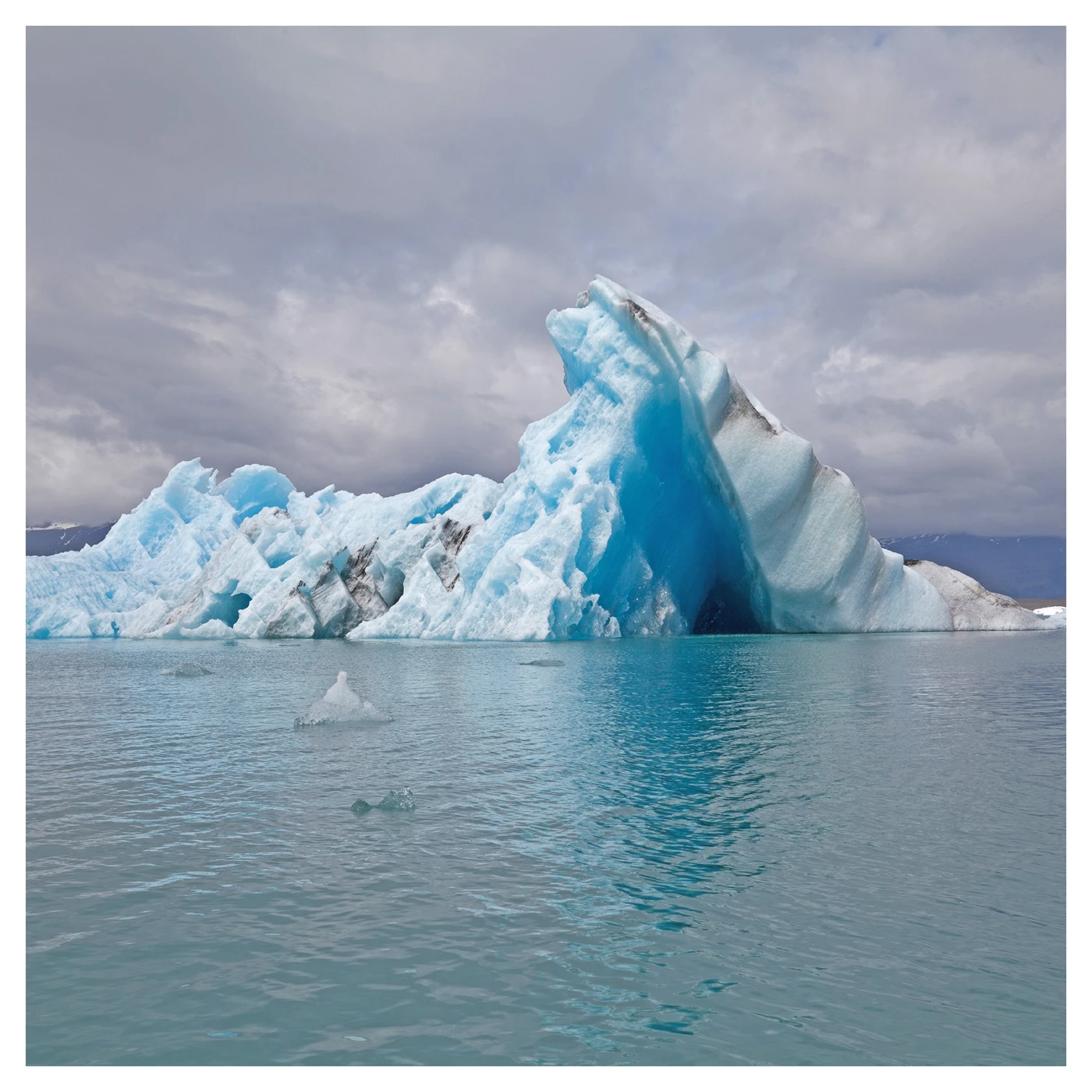 Surfer Blood SNOWDONIA (WHITE VINYL/DL CARD) Vinyl Record
