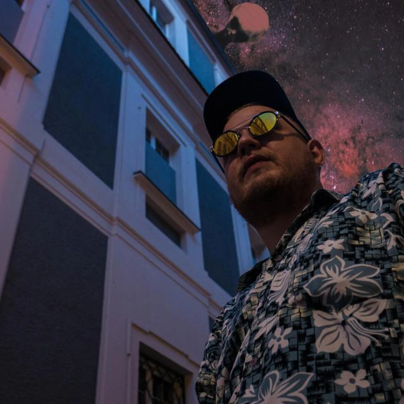 MŁODY DZBAN Brand Page