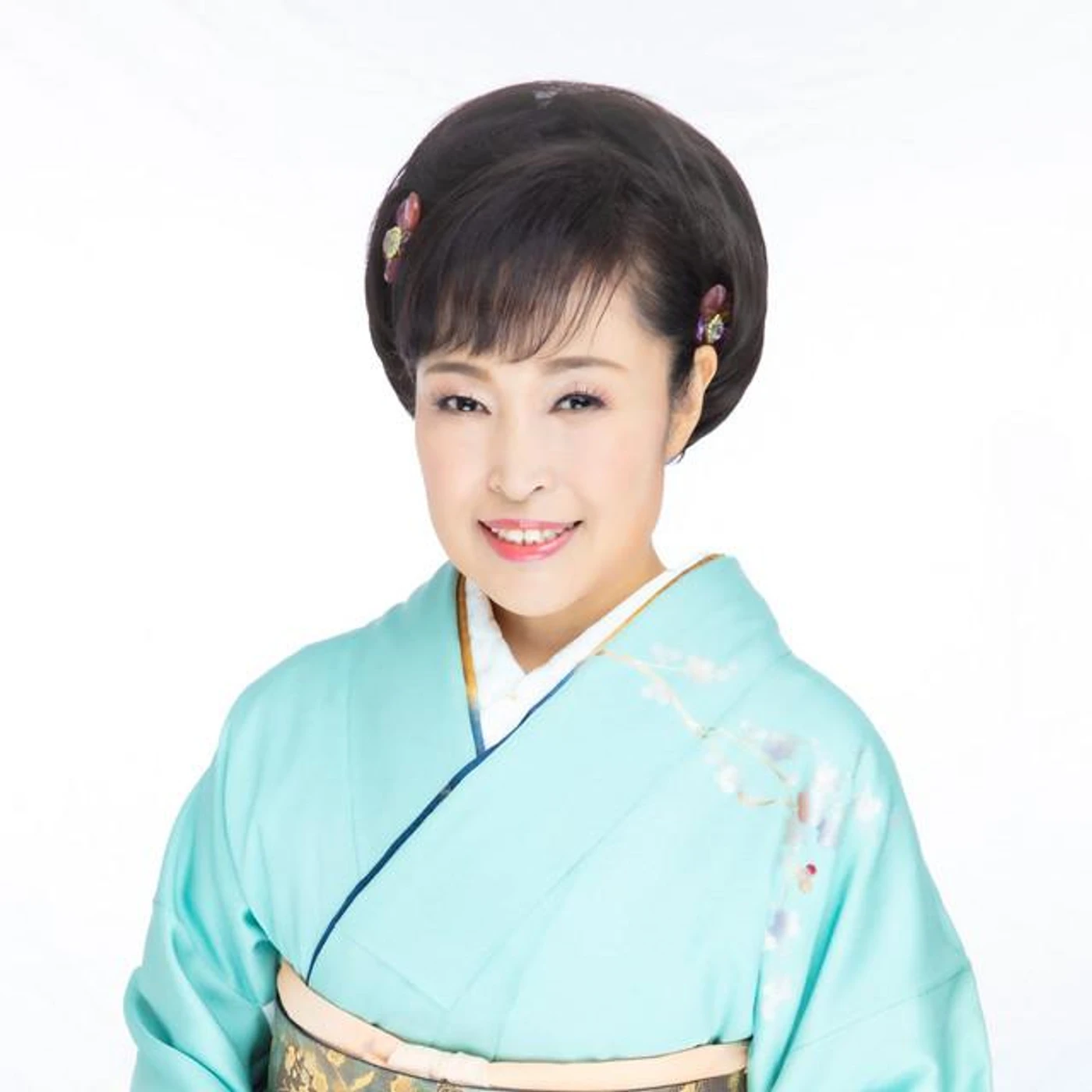 秋山涼子