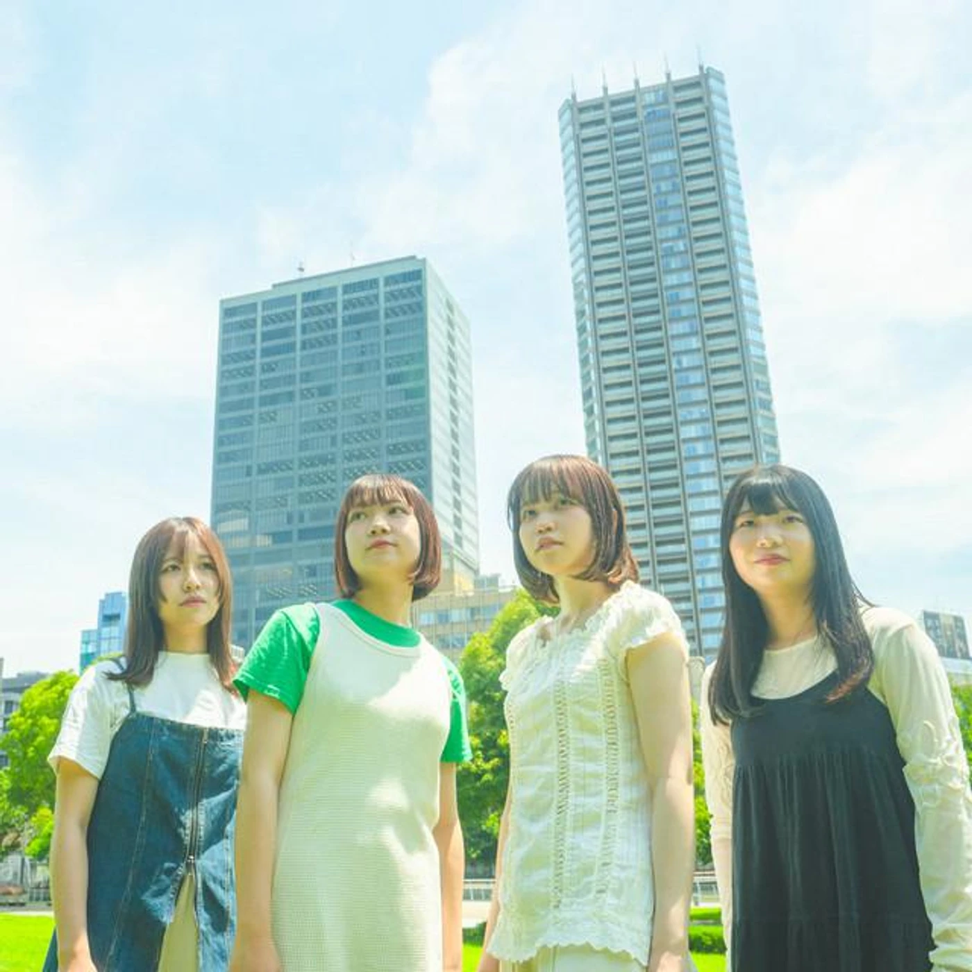 ハク。 Brand Page
