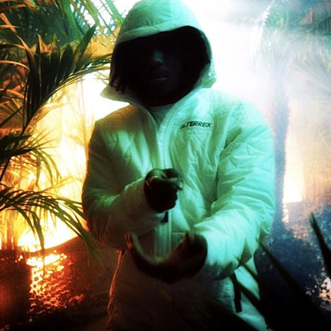 1PLIKÉ140 Brand Page