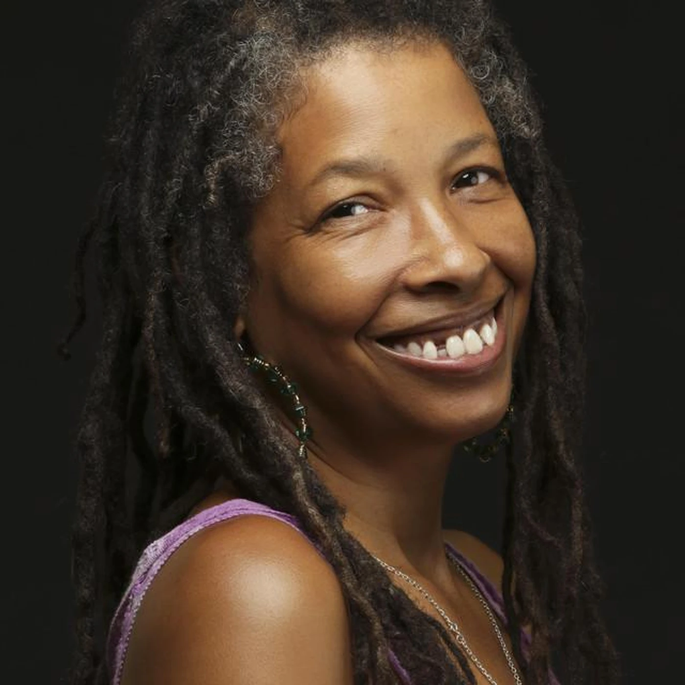 Tchiya Amet Brand Page