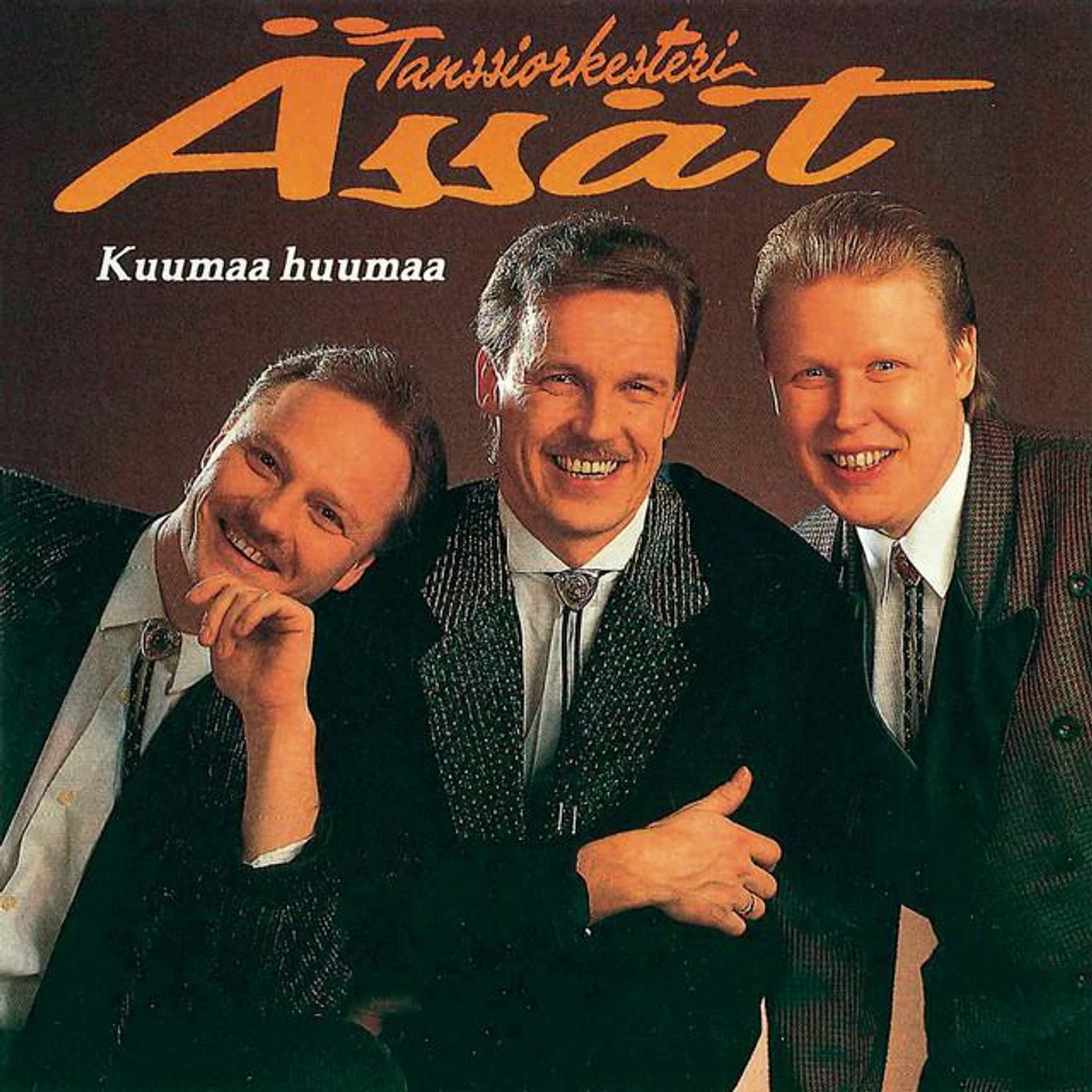 Tanssiorkesteri Ässät Brand Page