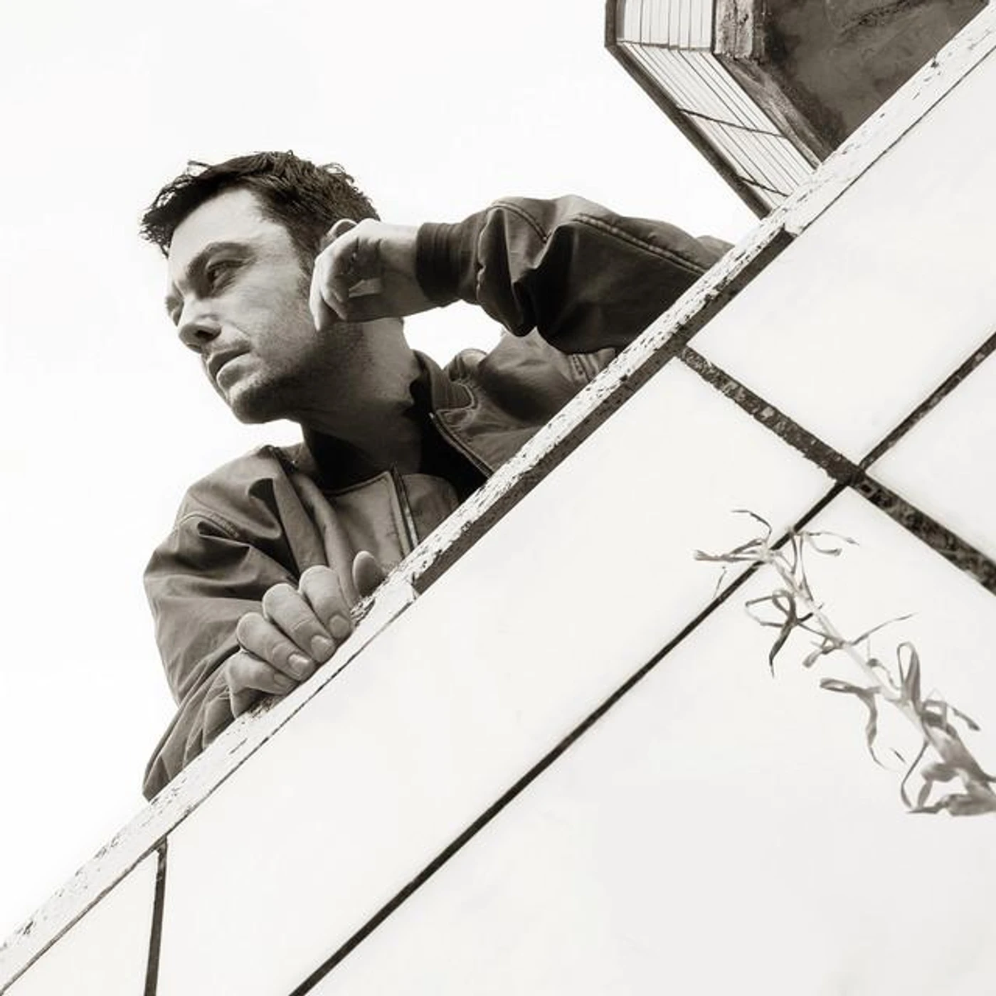 Tiziano Ferro Brand Page