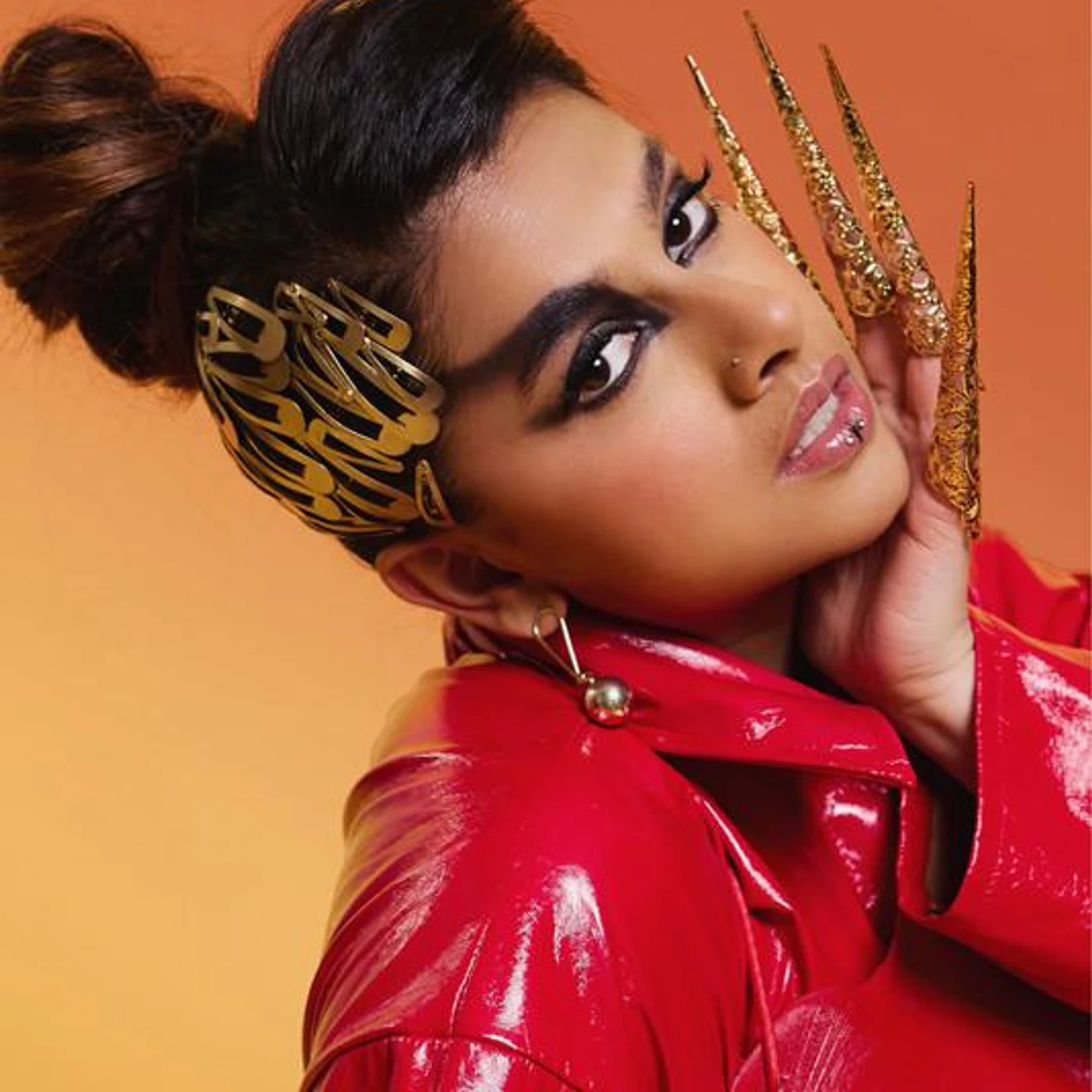 Tracy De Sá Brand Page