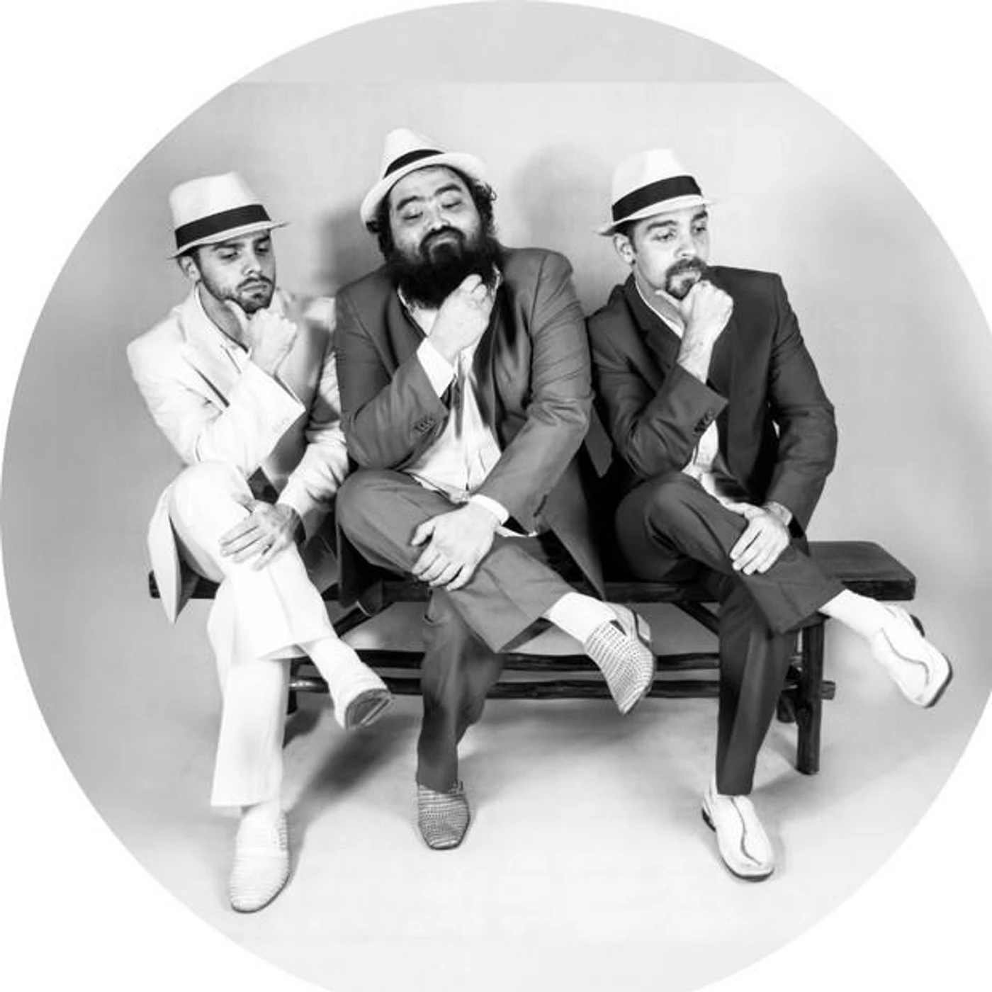 Trio Gato com Fome Brand Page