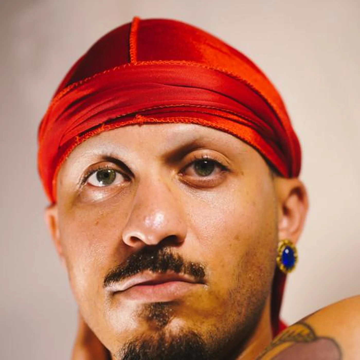 Tyler Holmes Brand Page