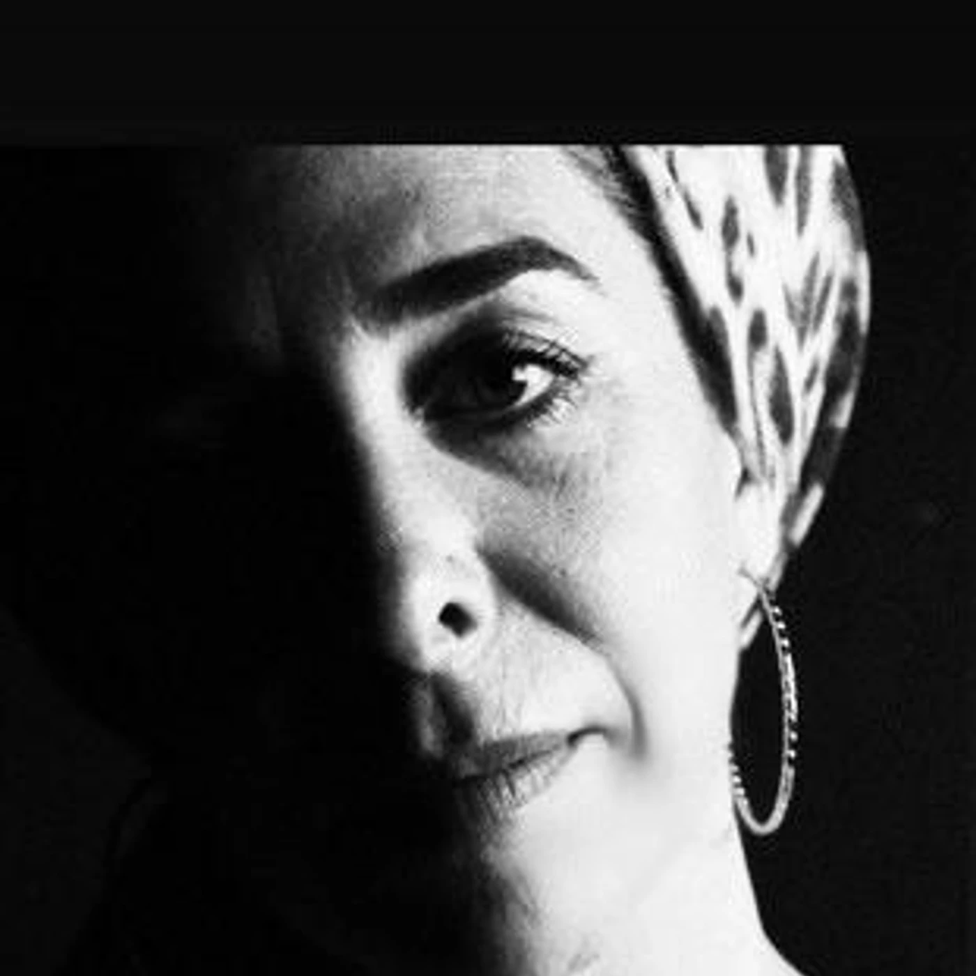 Tziona Achishena Brand Page