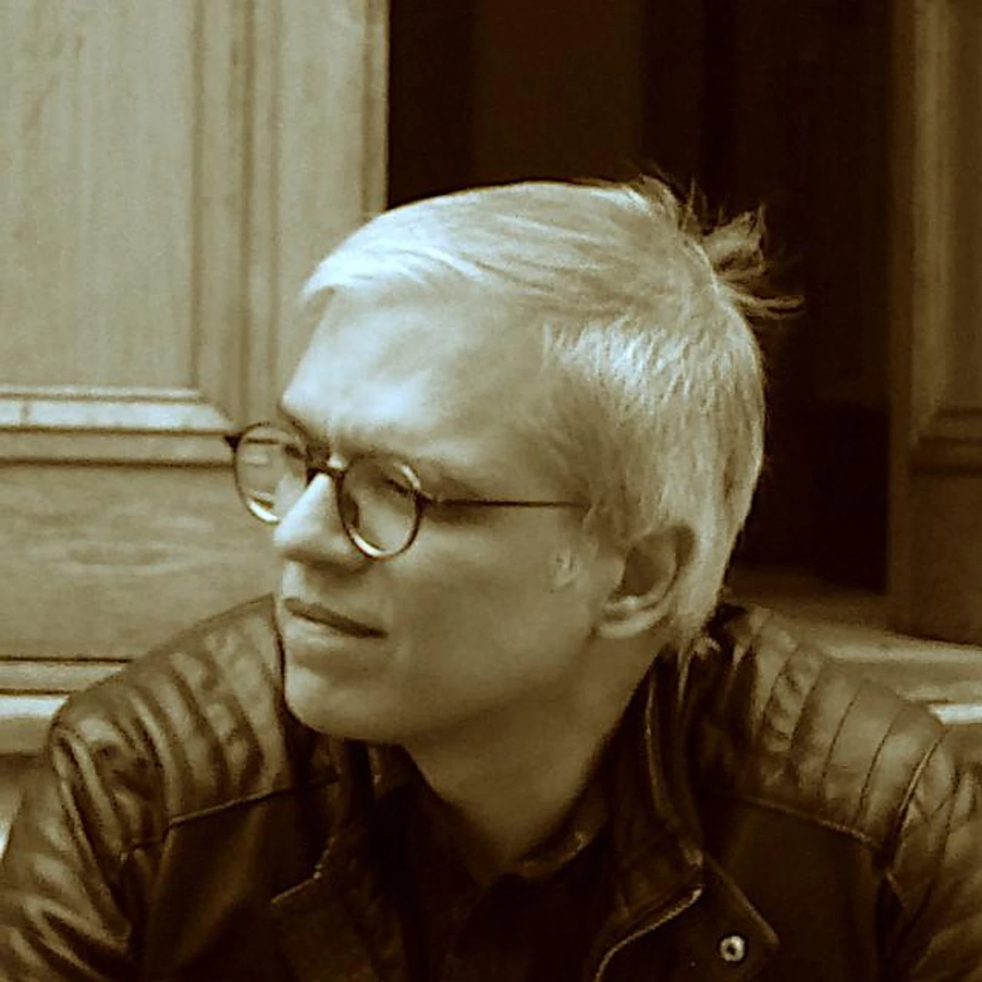 Victor Pozas Brand Page