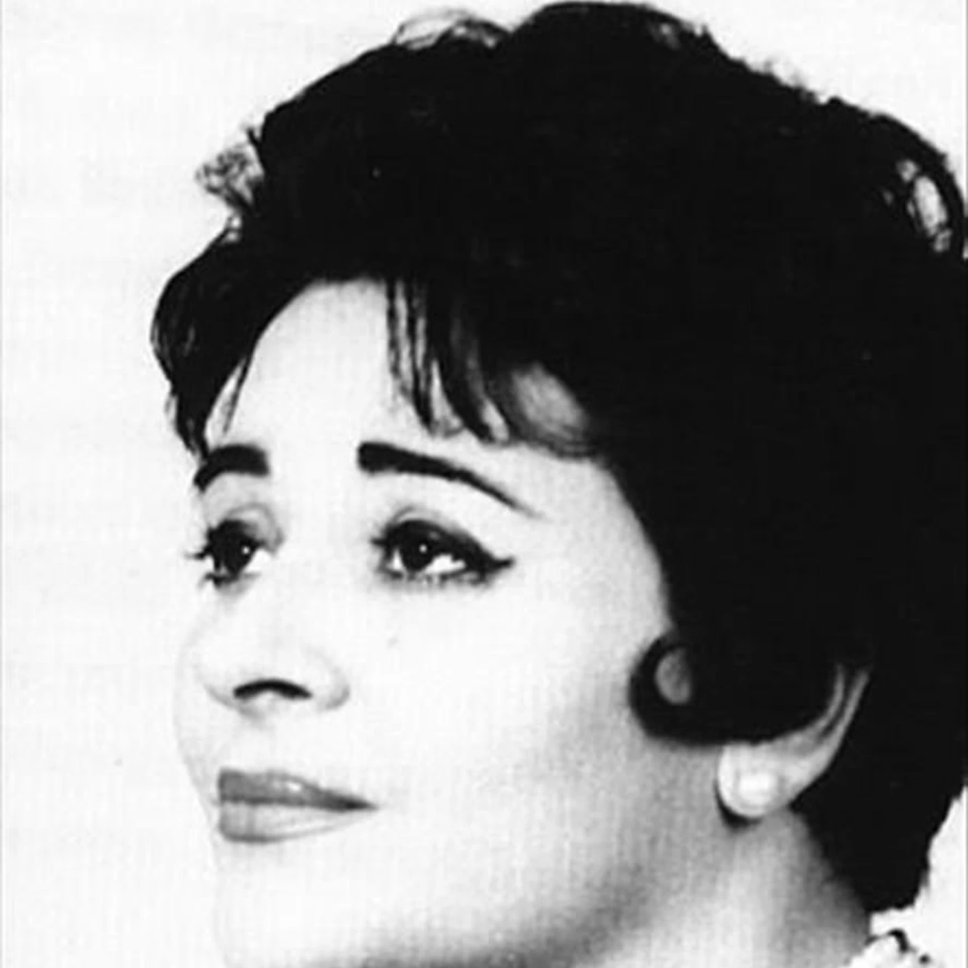 Victoria de los Ángeles Brand Page