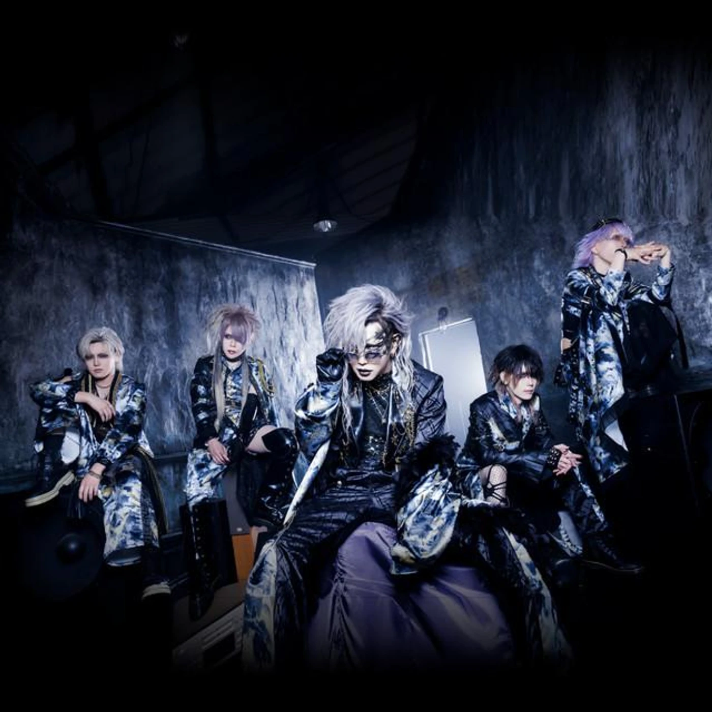 Diaura Store: Official Merch & Vinyl