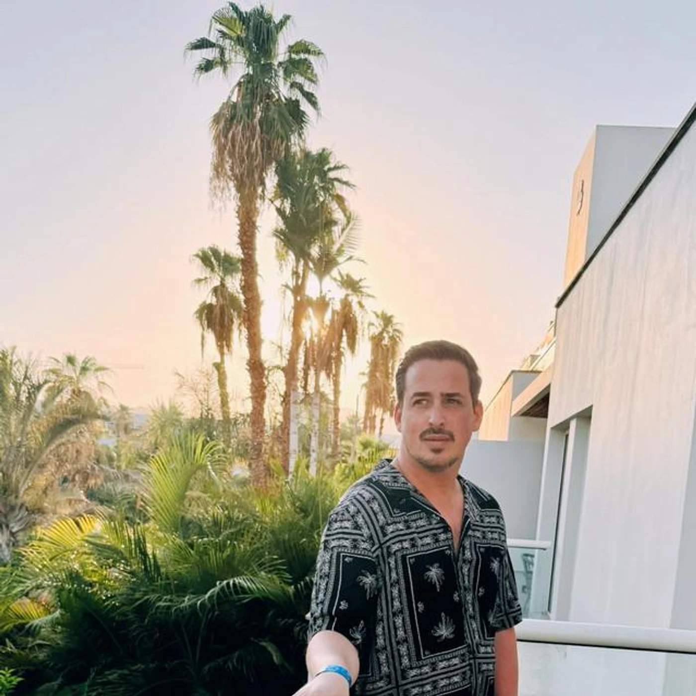 Yoni Yarchi Brand Page