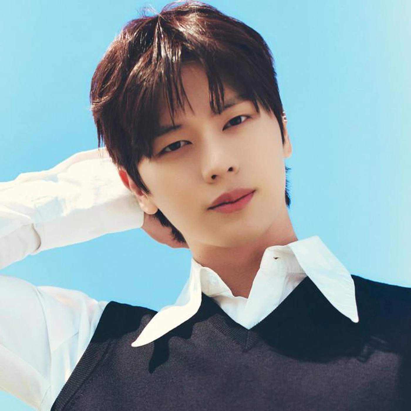 YOOK SUNGJAE Brand Page