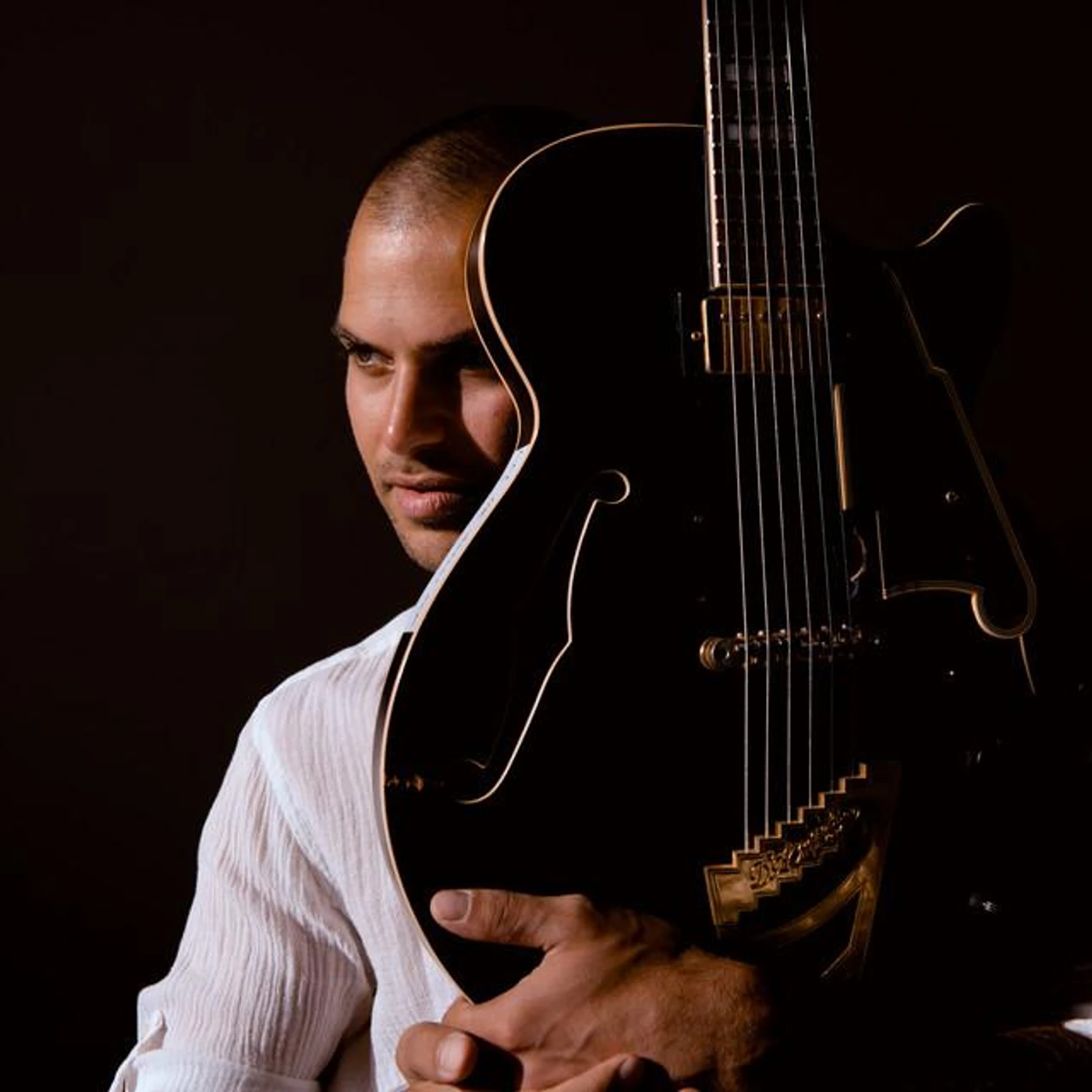 Yoav Eshed Brand Page