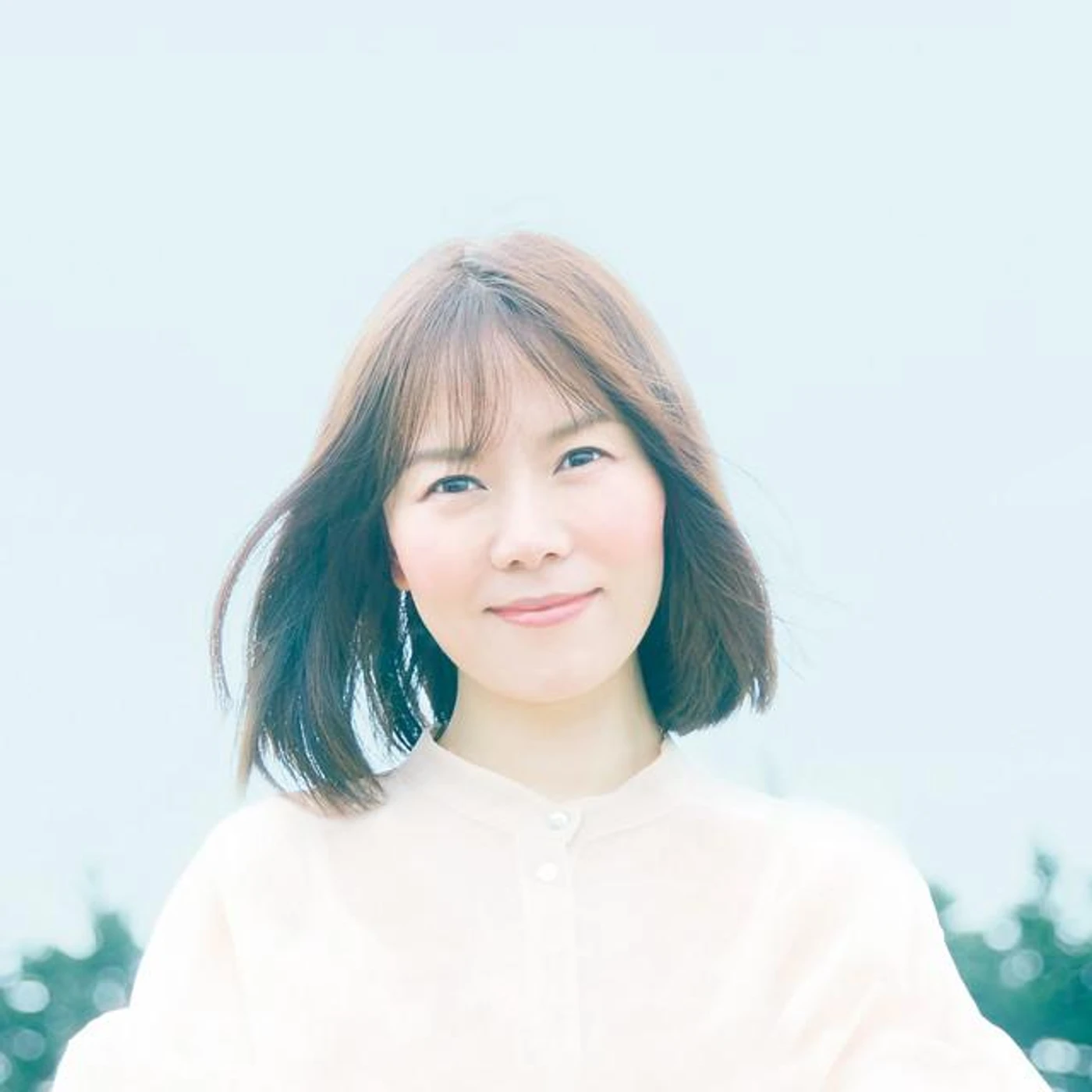 Yoshiko Hanzaki Brand Page