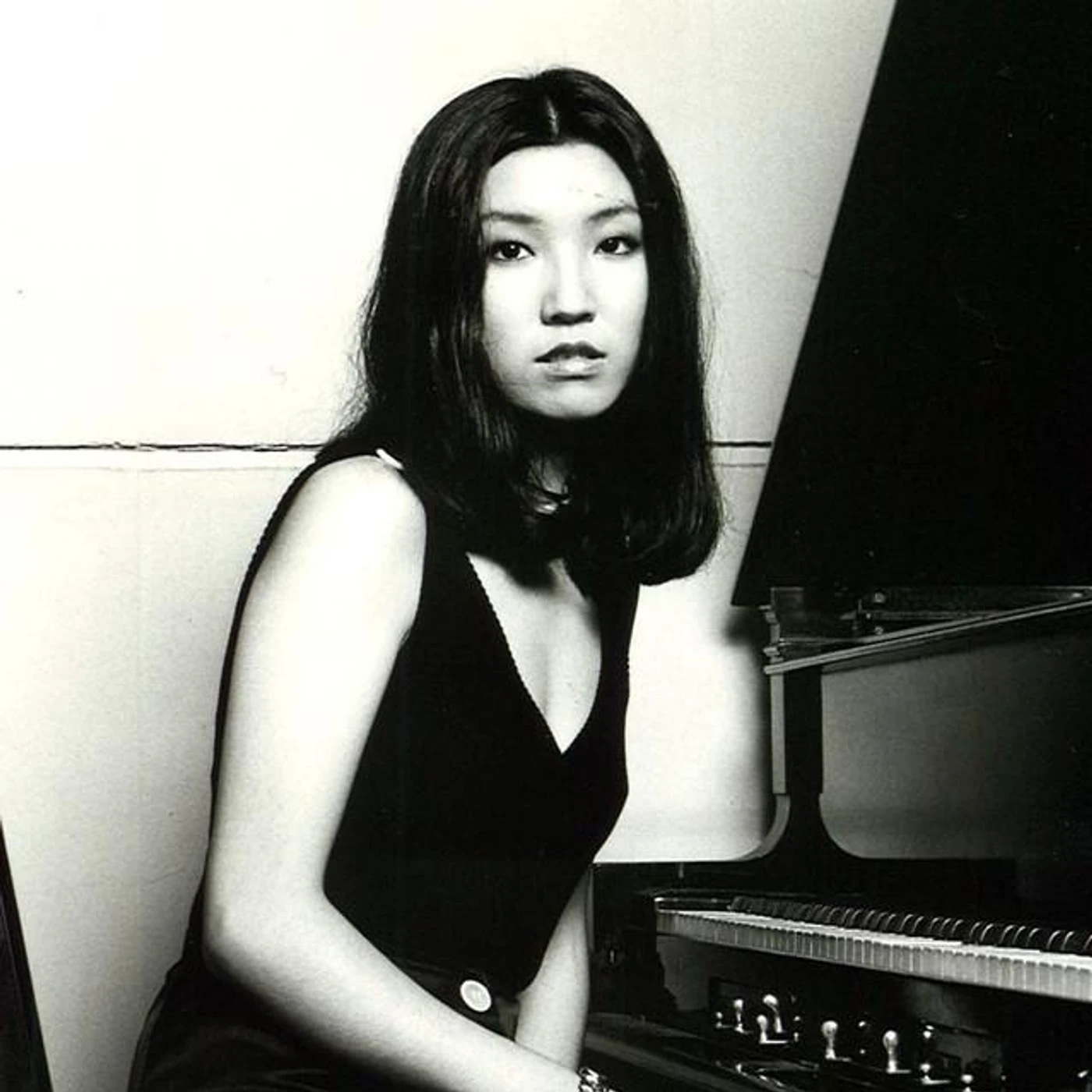 Yumi Arai Brand Page