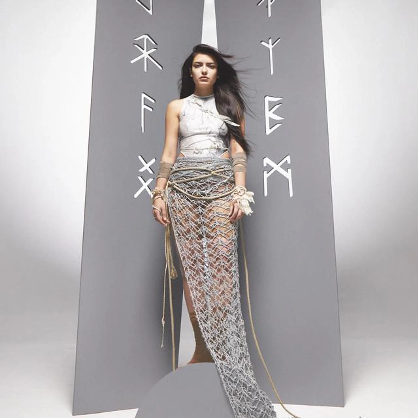 yunè pinku Brand Page