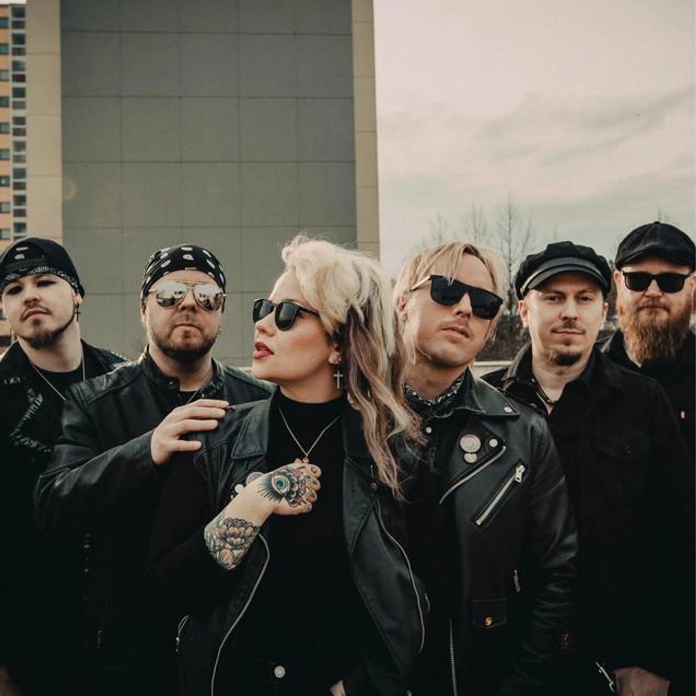 Aino & Hajonneet Brand Page