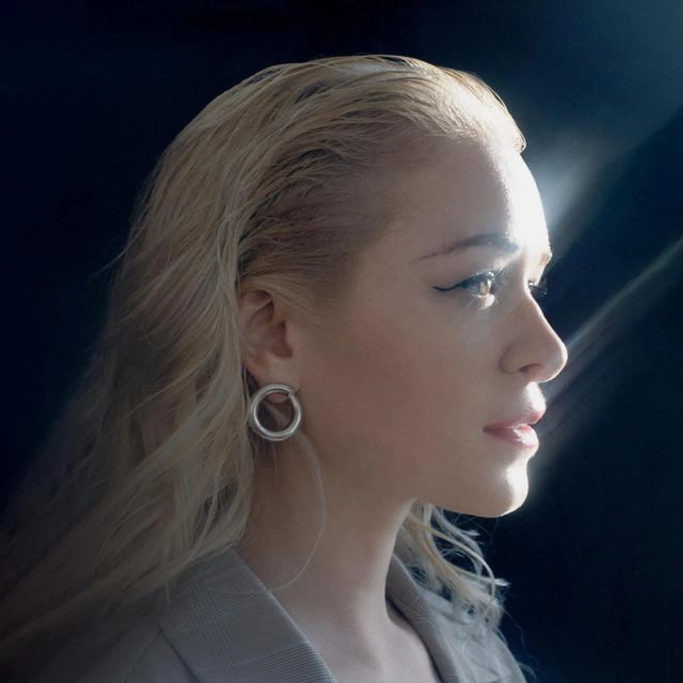 Aisling Brouwer Brand Page