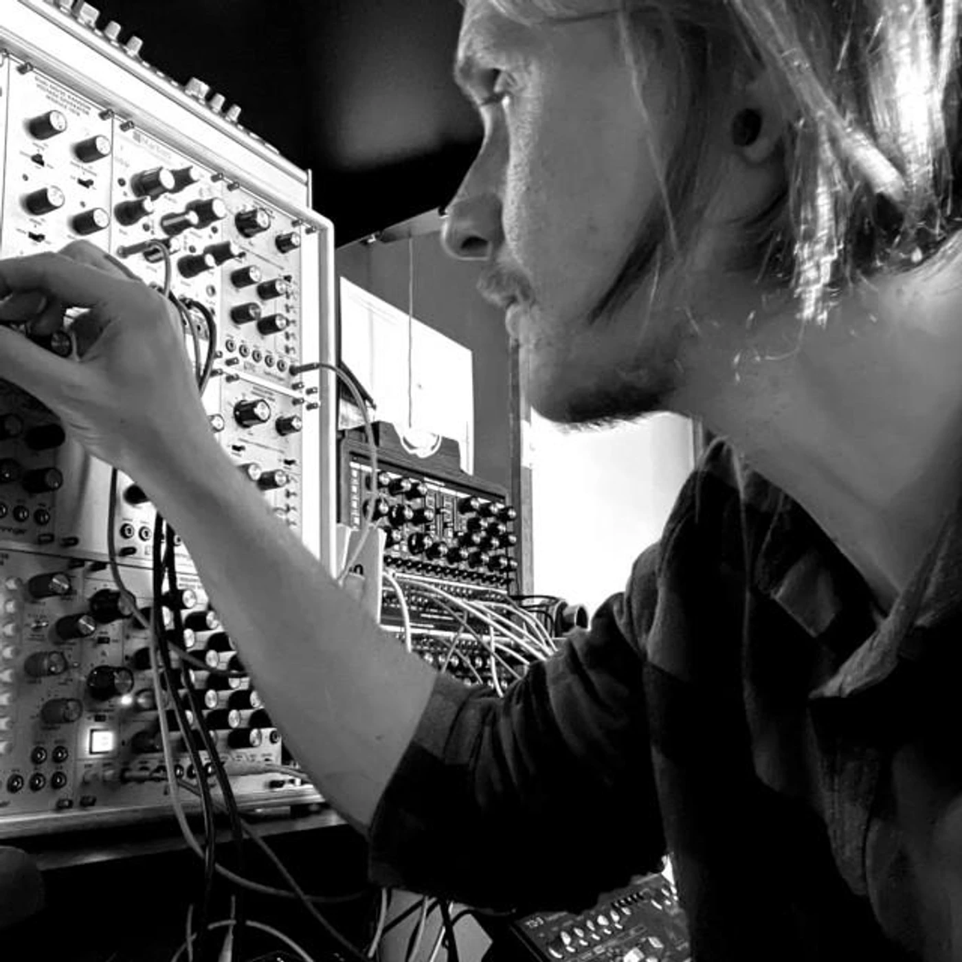 Alonefold Brand Page