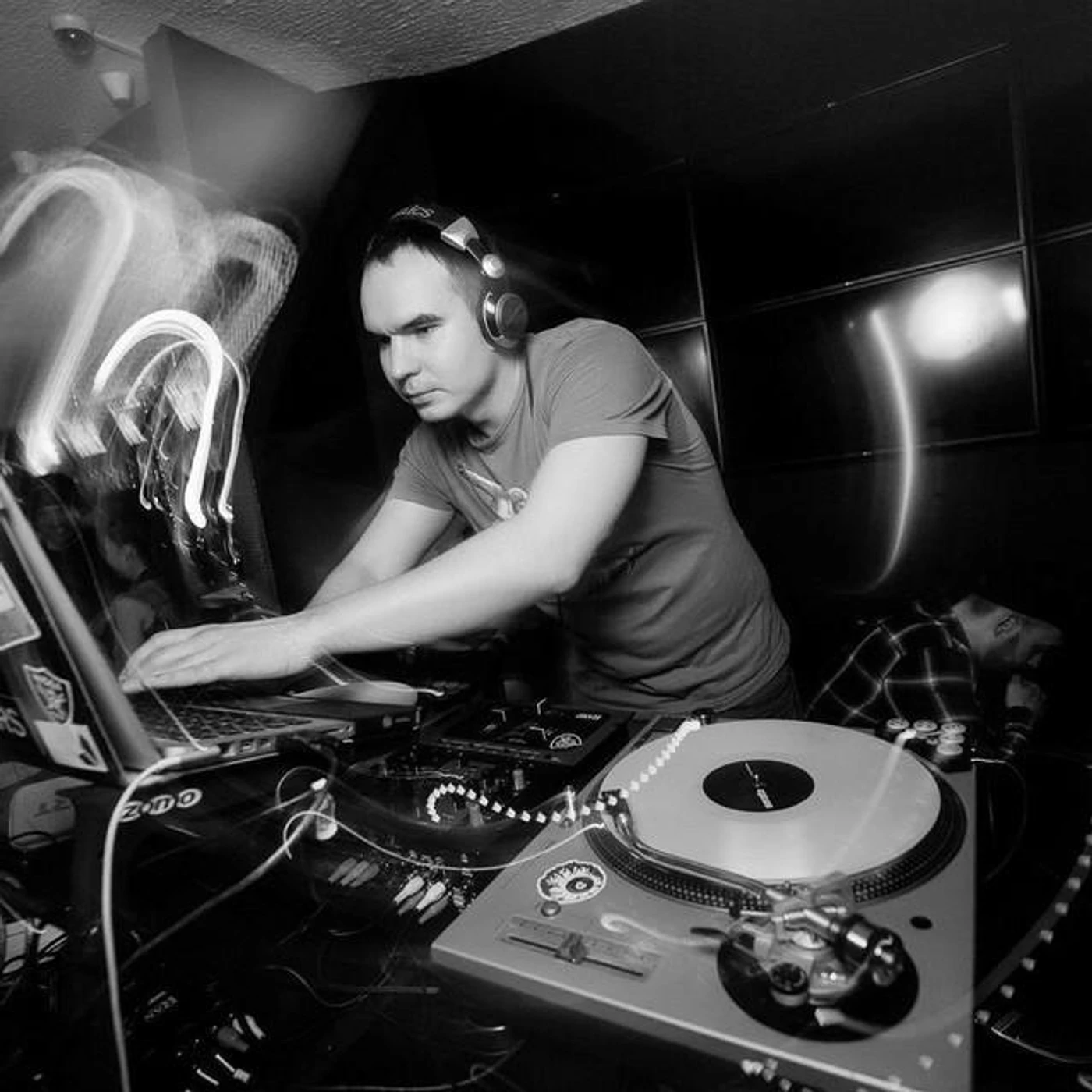 Alex Cool Brand Page