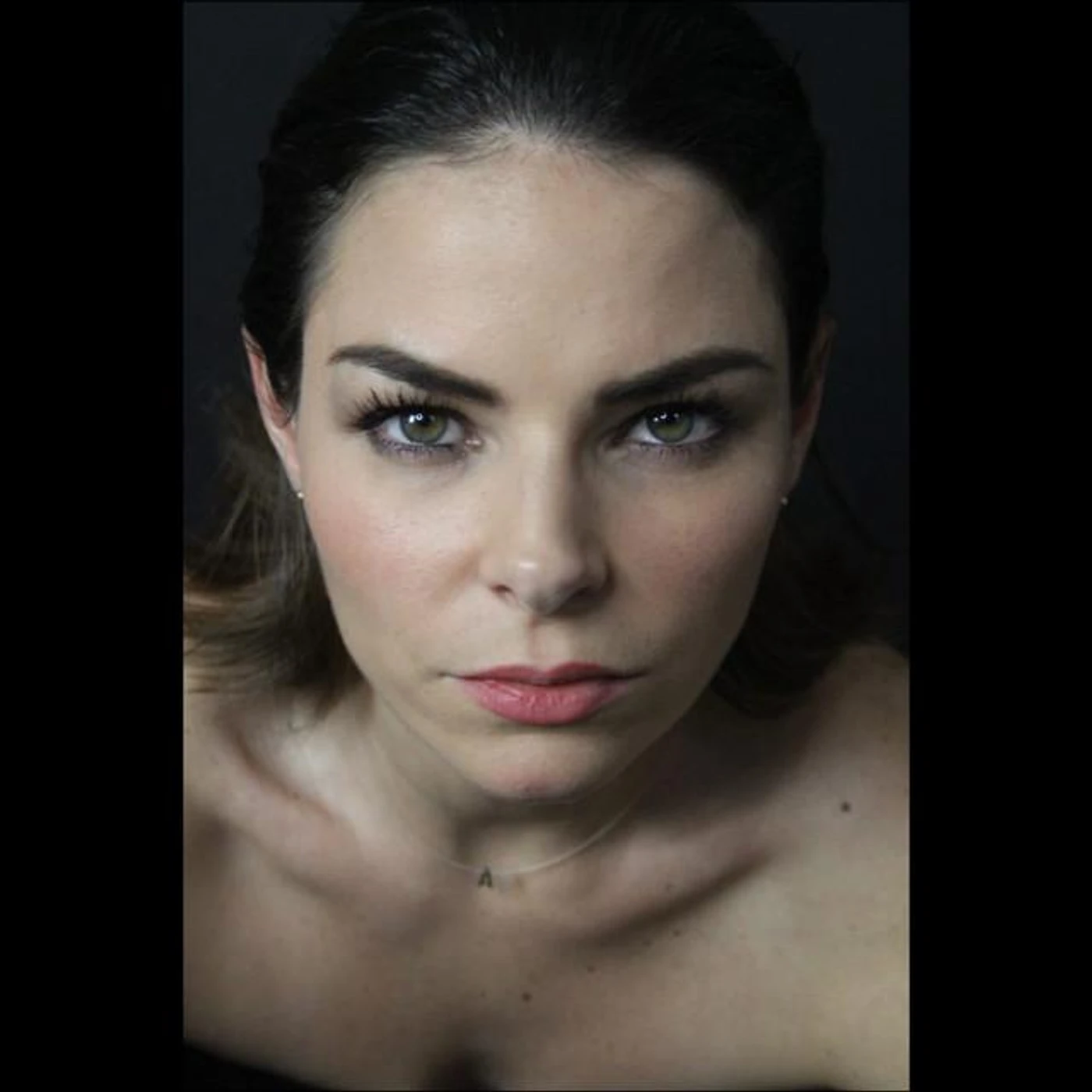 ALEJANDRA ROBLES GIL Brand Page