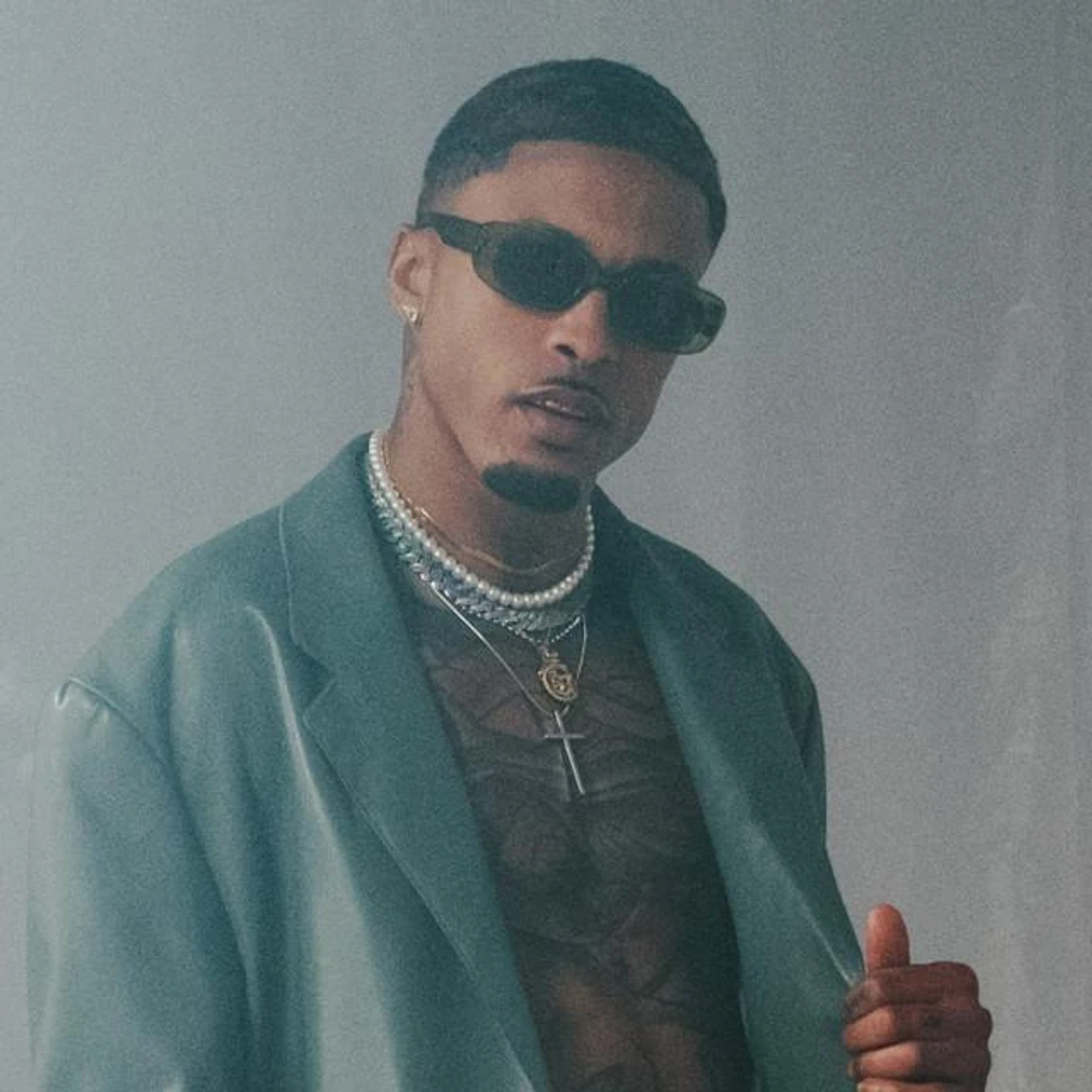 August Alsina Brand Page