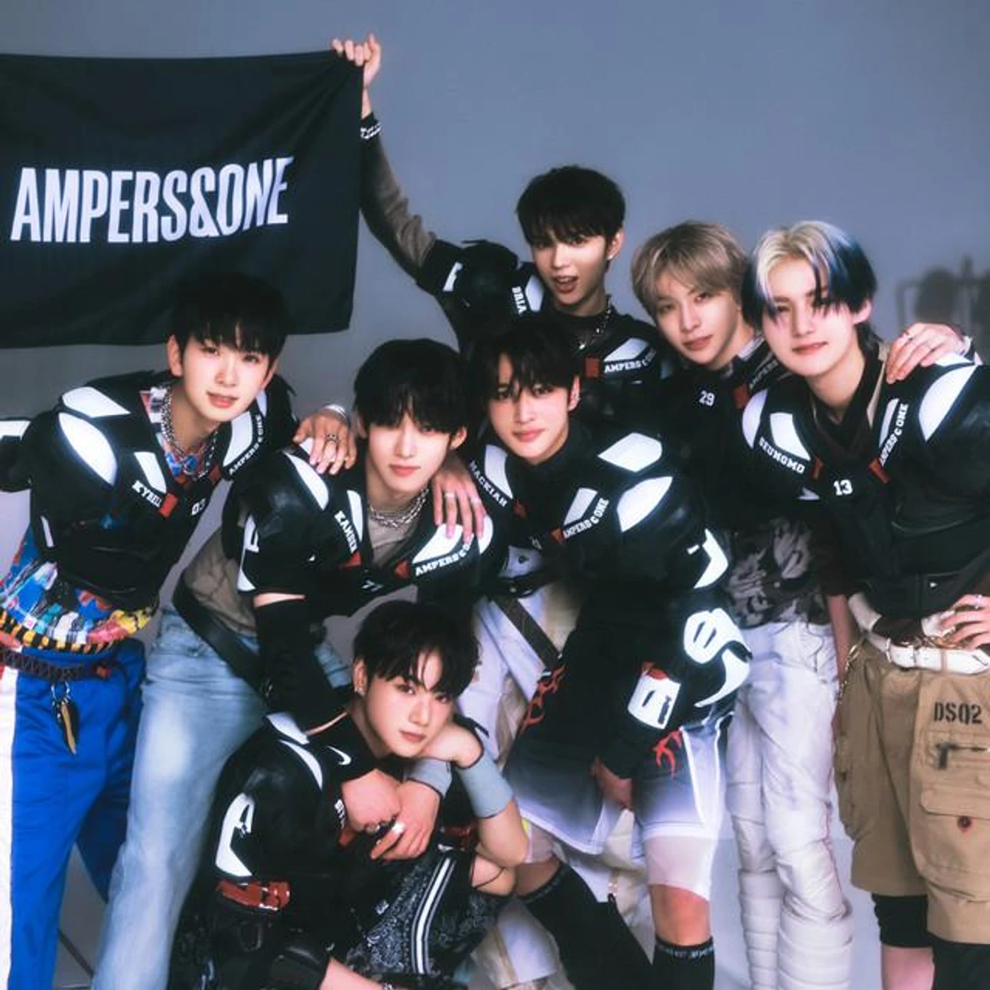 AMPERS&ONE