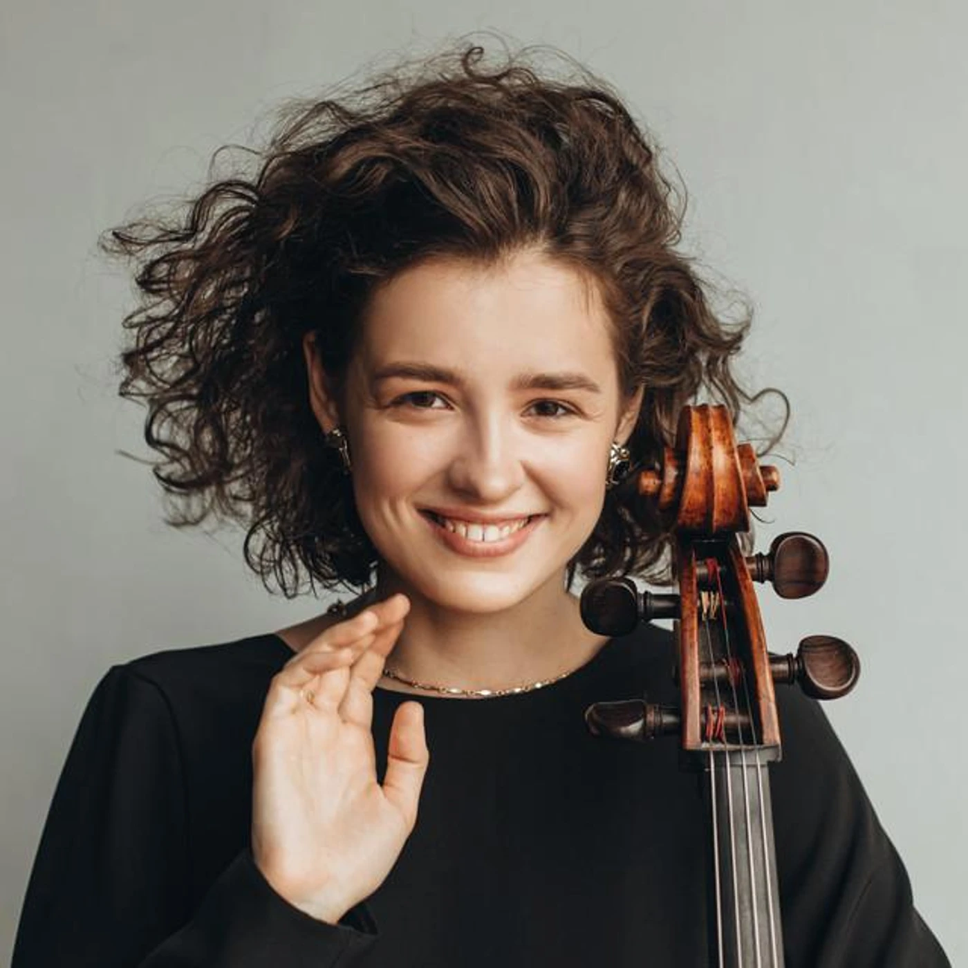 Anastasia Kobekina Brand Page