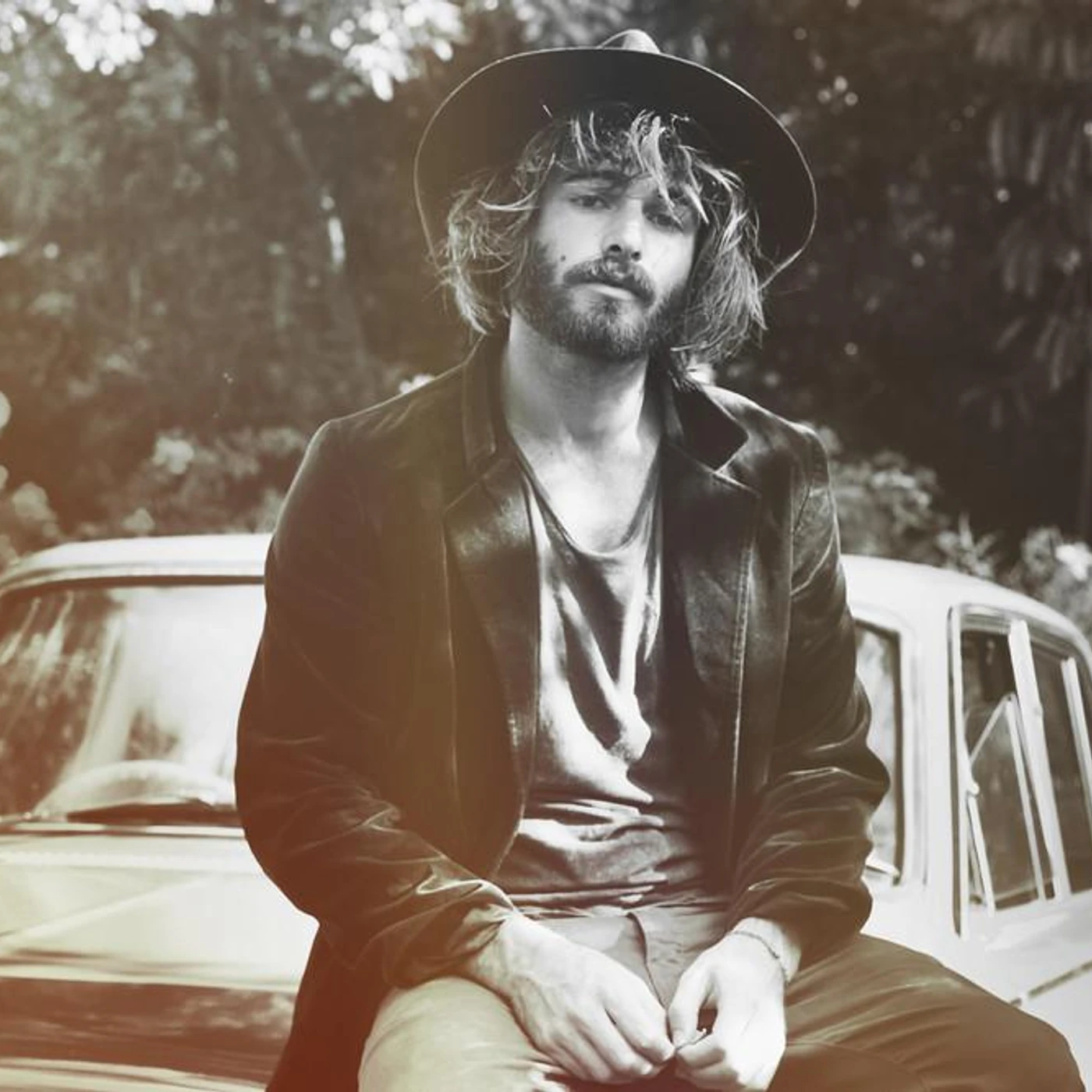 Angus Stone Brand Page