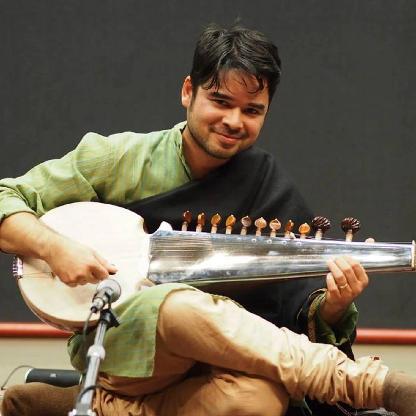 Arnab Chakrabarty Brand Page