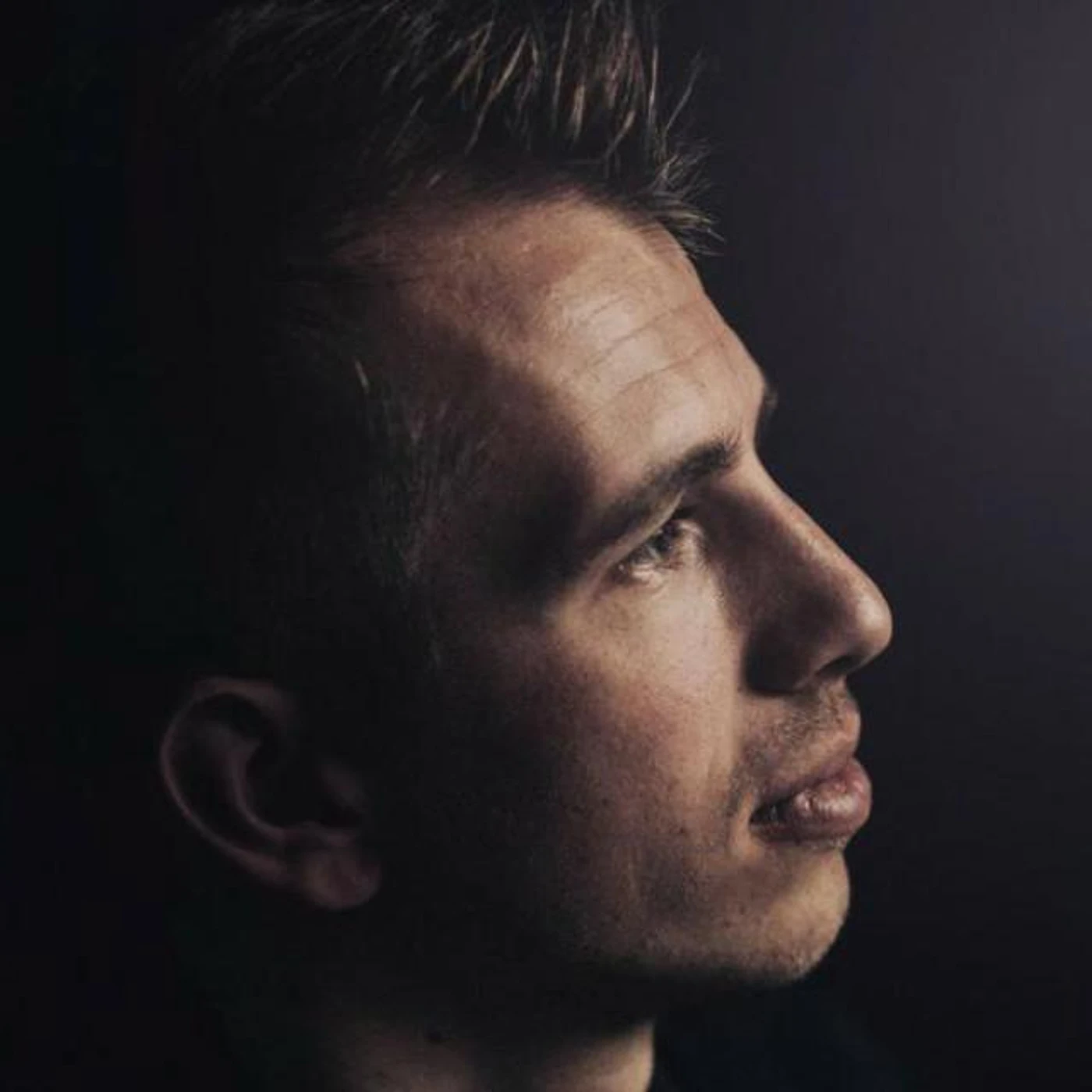 Aron van Selm Brand Page
