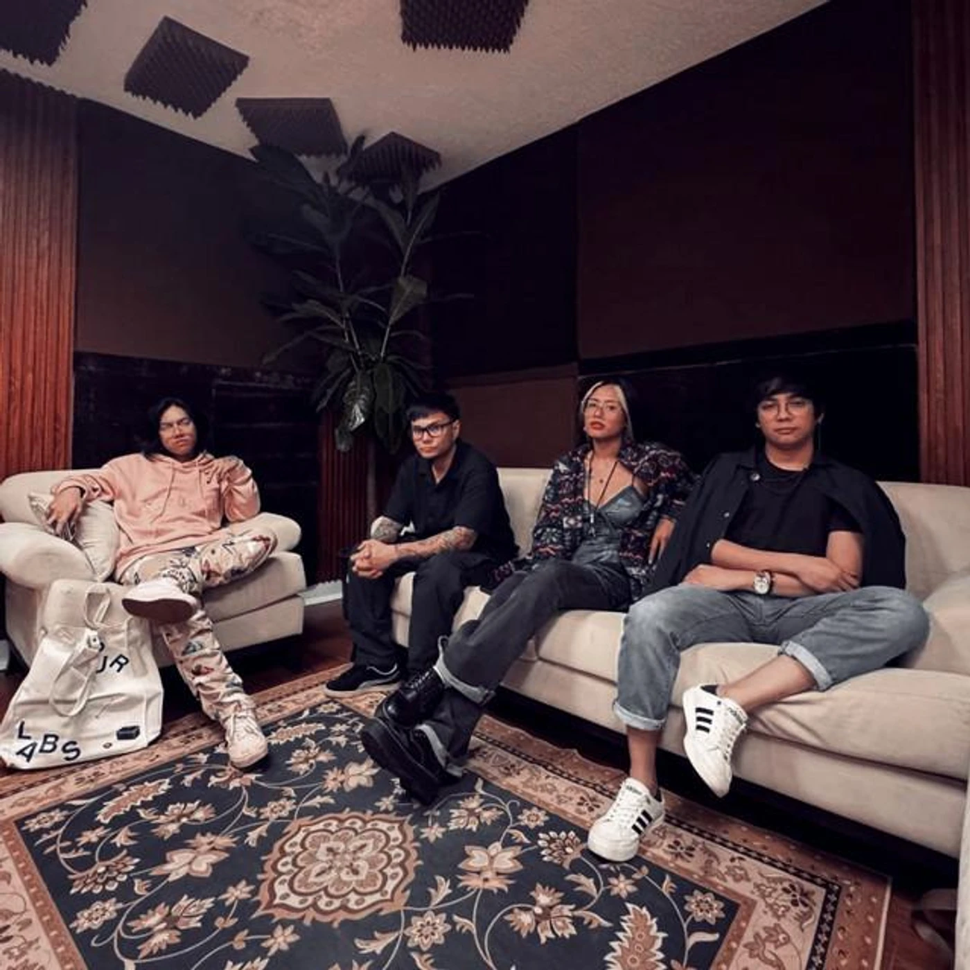 Aye, The Anchor Brand Page