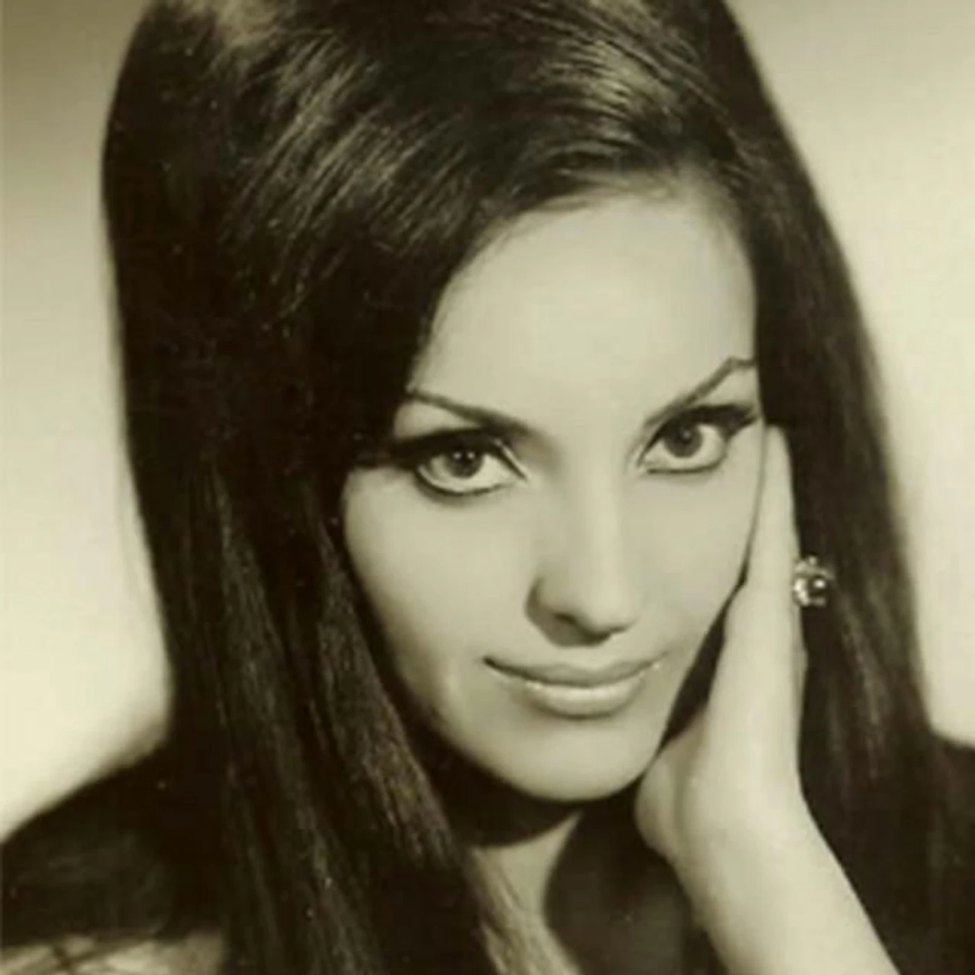 Ayla Dikmen