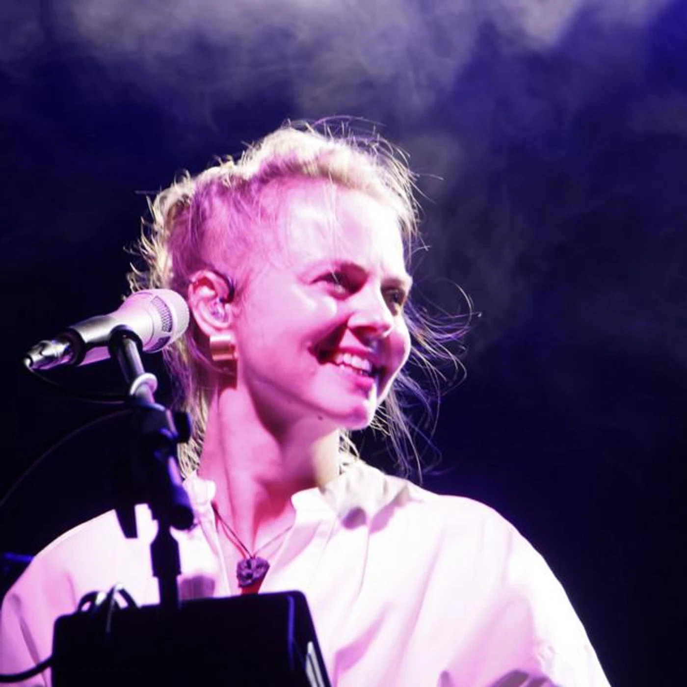 Bára Zmeková