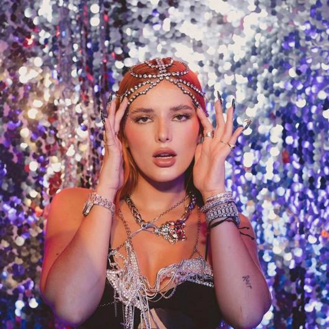 Bella Thorne Brand Page