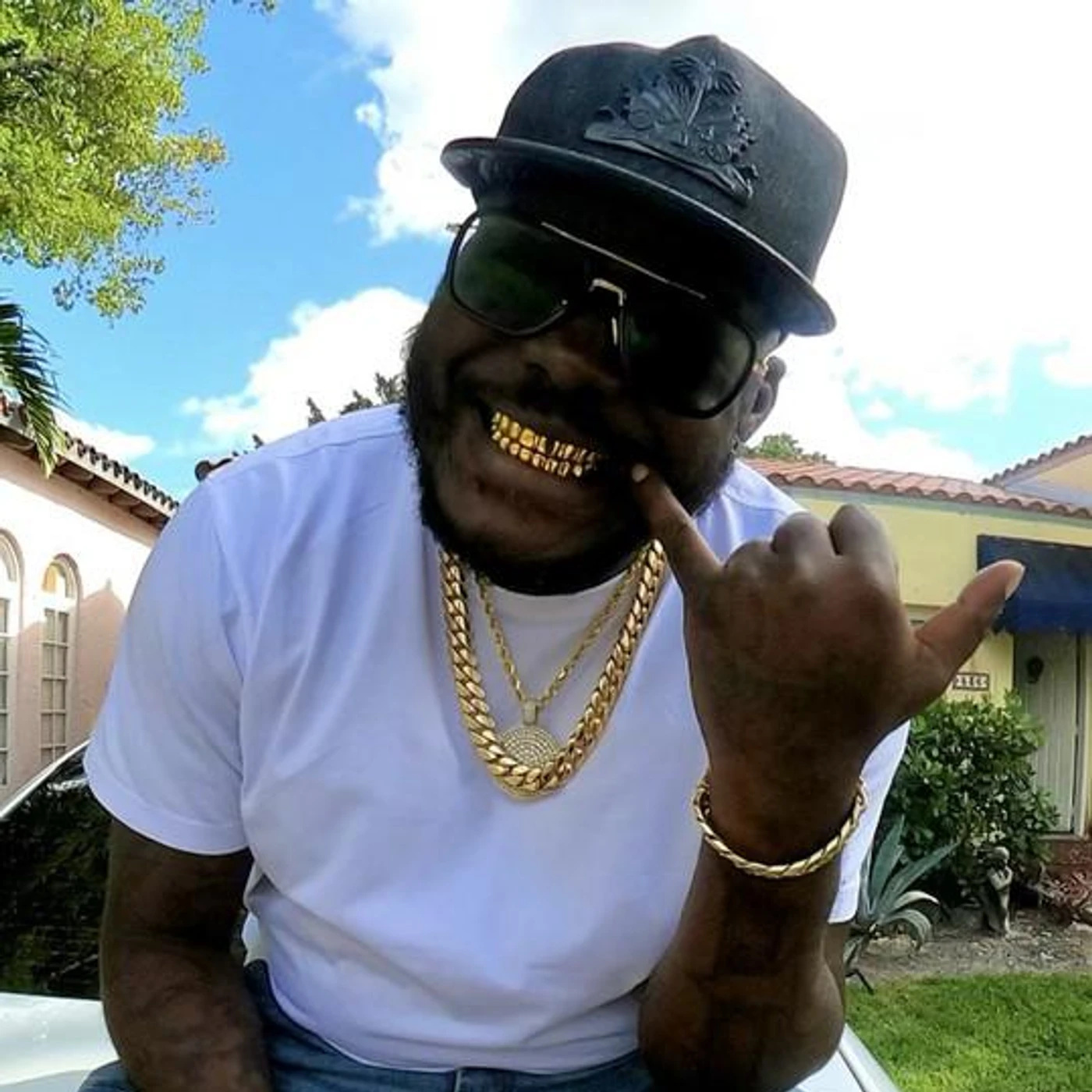 Billy Blue Brand Page