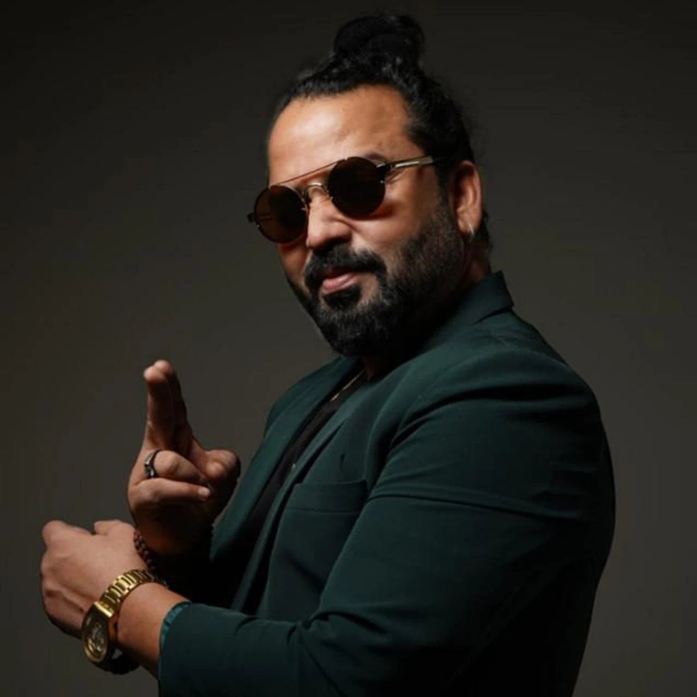 Brijesh Shandilya Brand Page