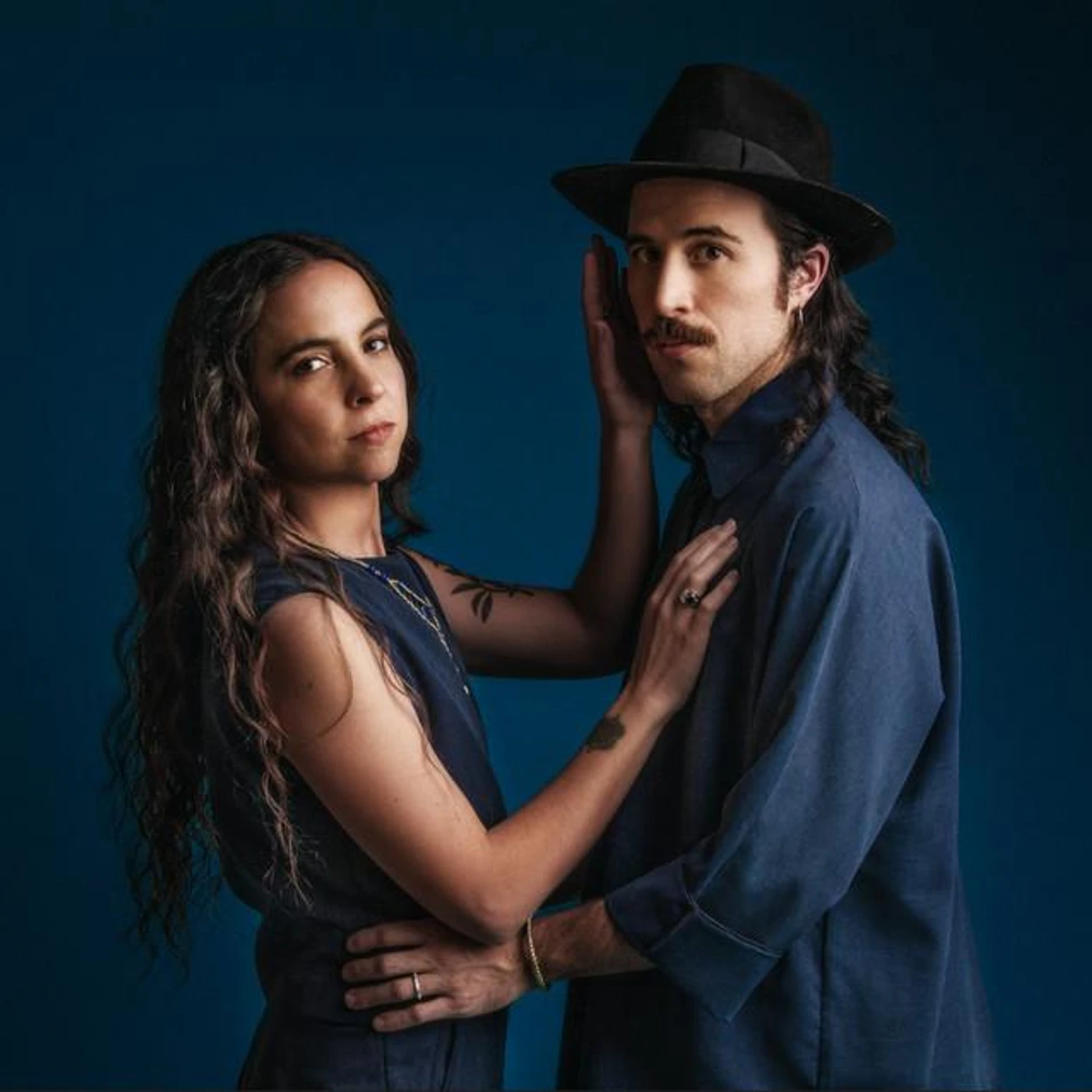 Camila y Silvio Brand Page