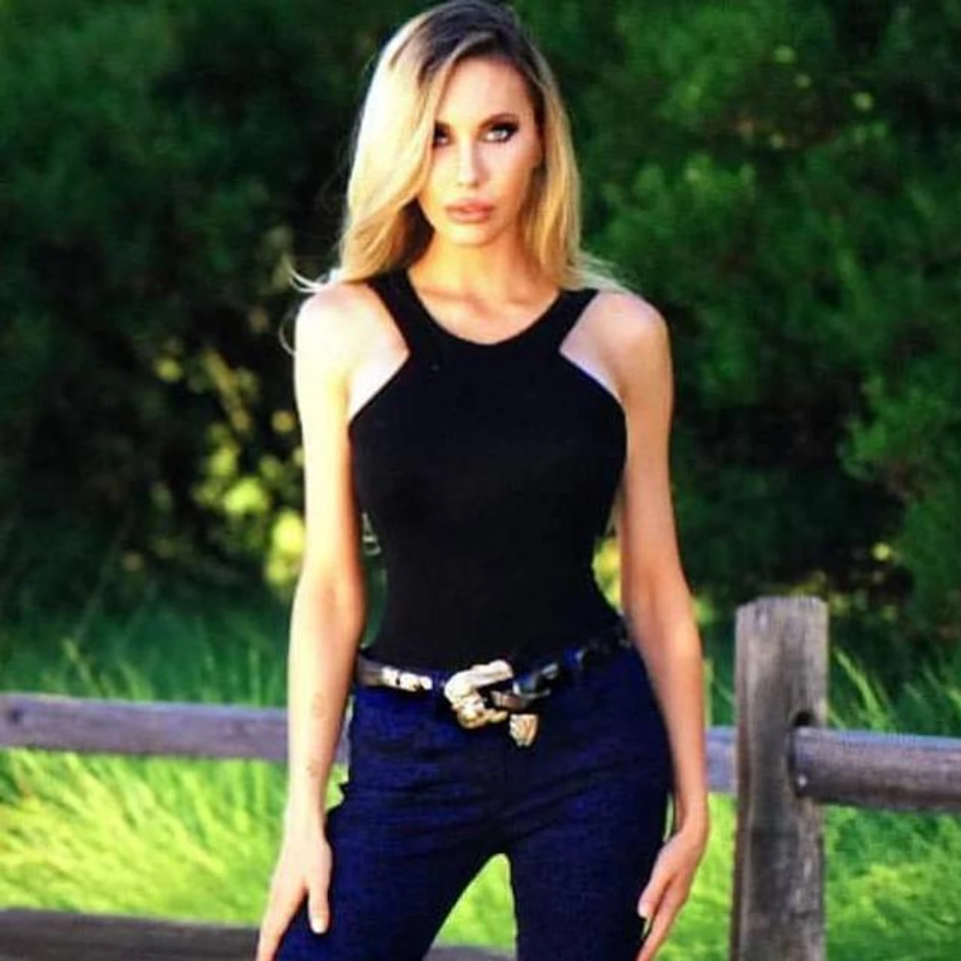 Chloe Lattanzi Brand Page