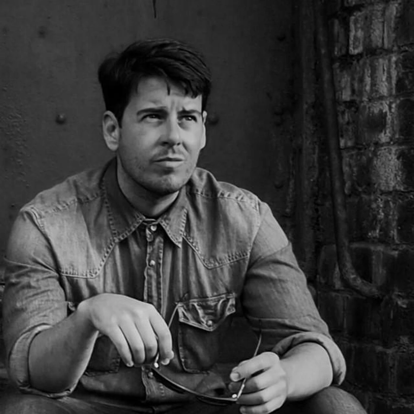 Chris Grant Brand Page