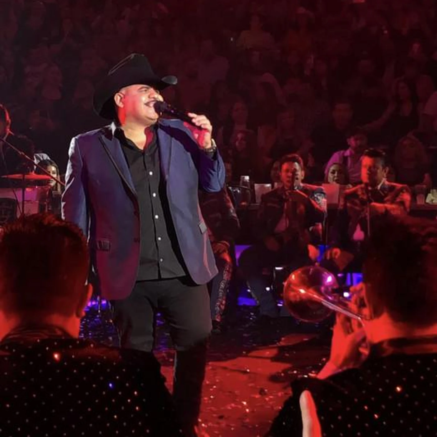 Chuy Lizarraga y Su Banda Tierra Sinaloense Brand Page