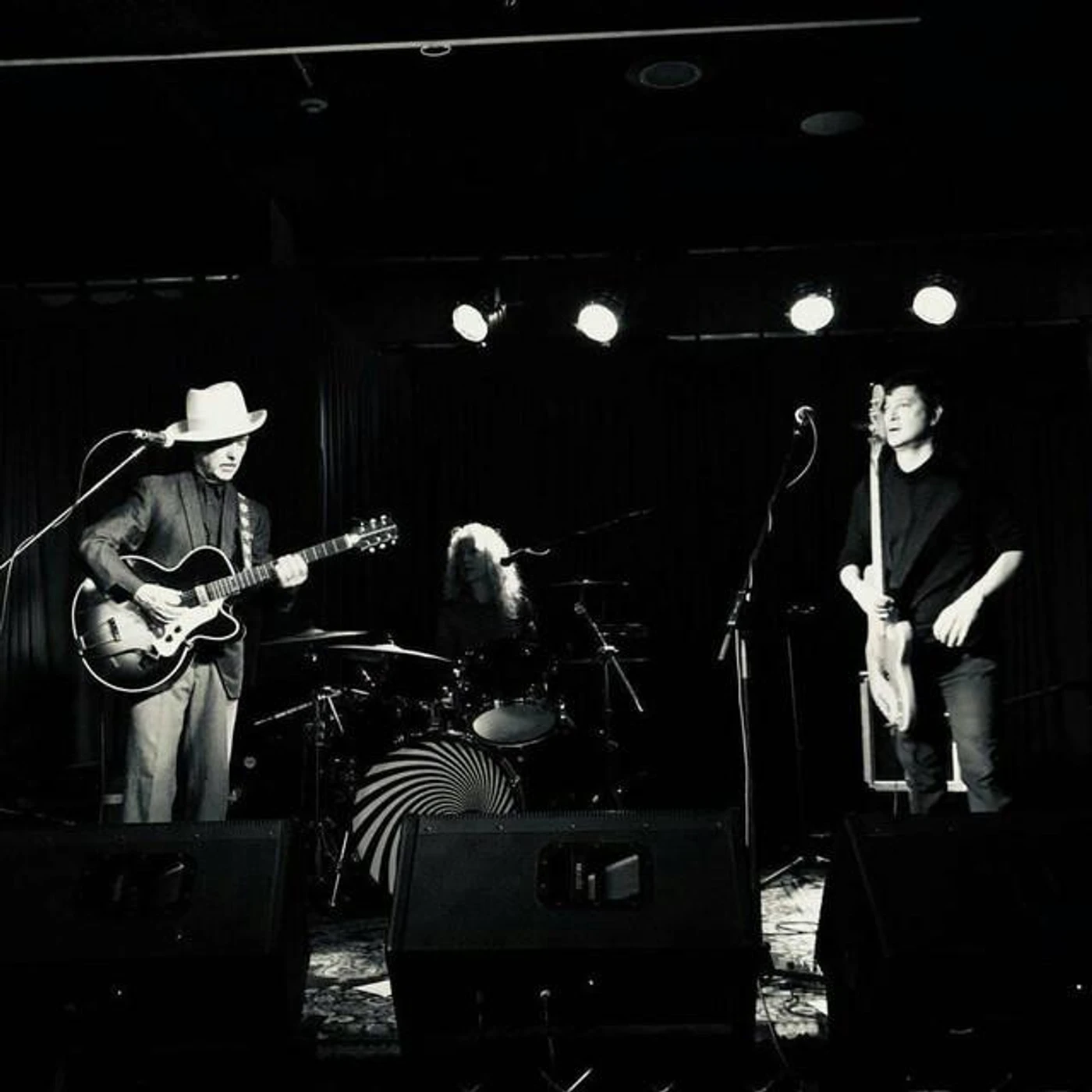 dave graney and the mistLY Brand Page