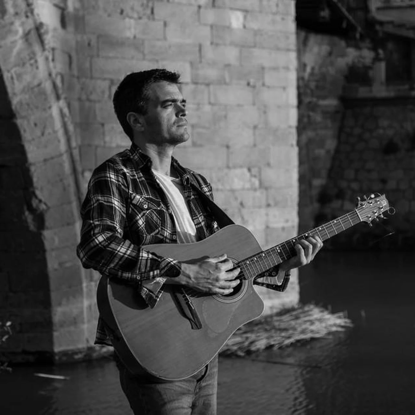 David Moya Brand Page