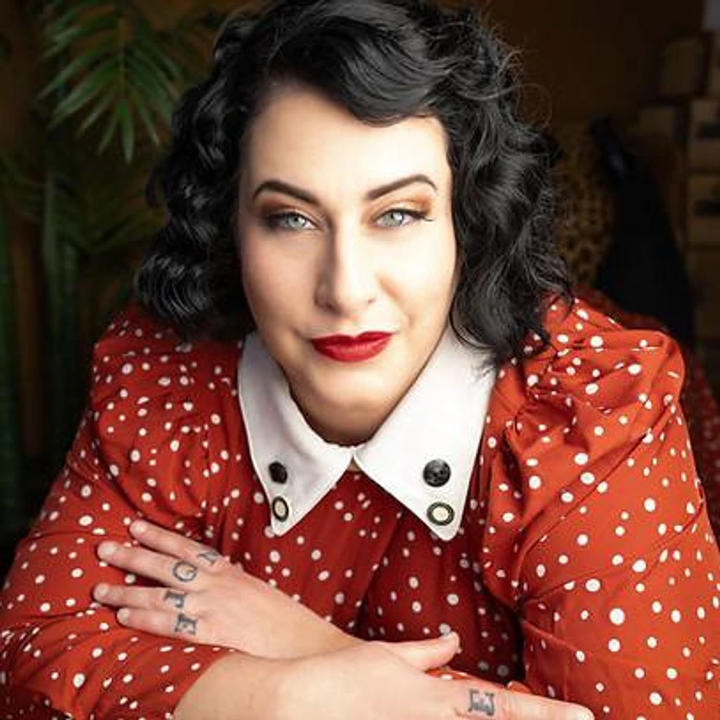 Davina and The Vagabonds Brand Page