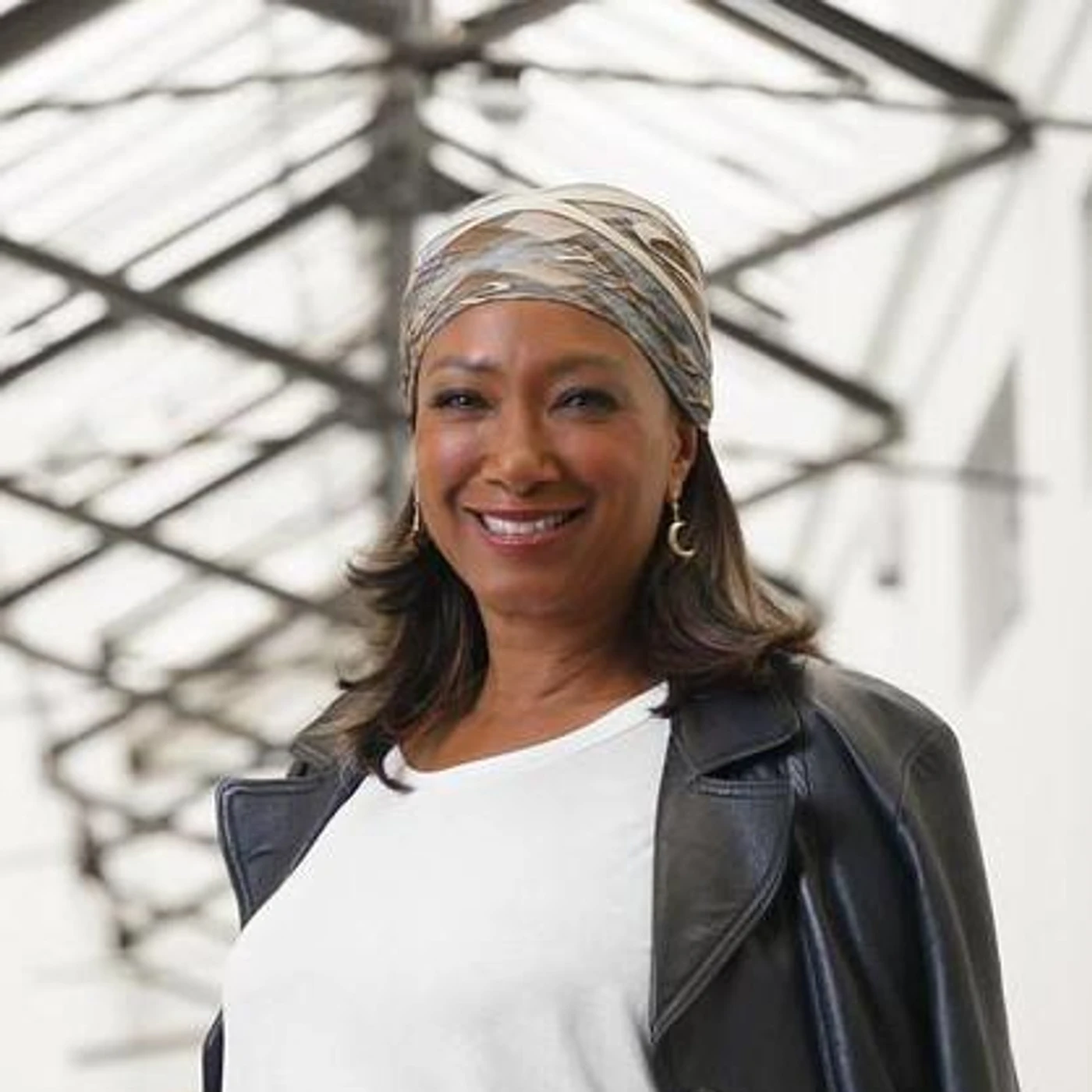 Dee C. Lee Brand Page