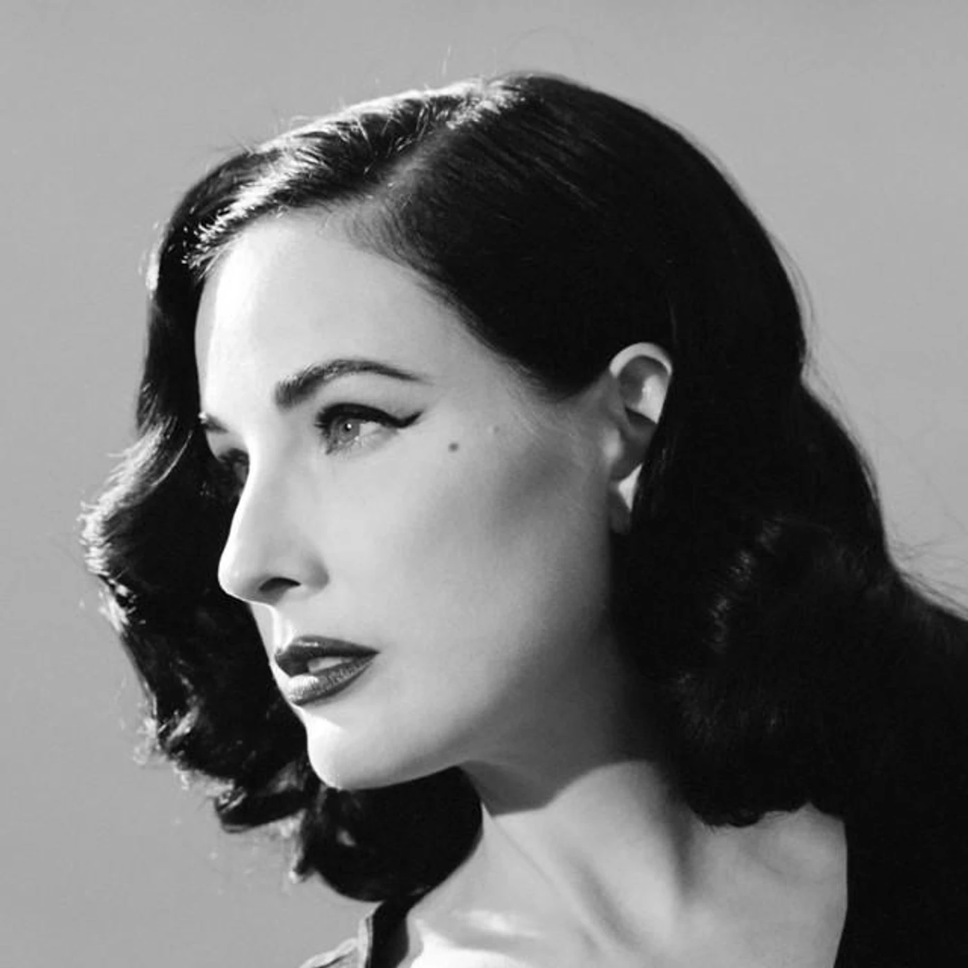 Dita Von Teese Brand Page